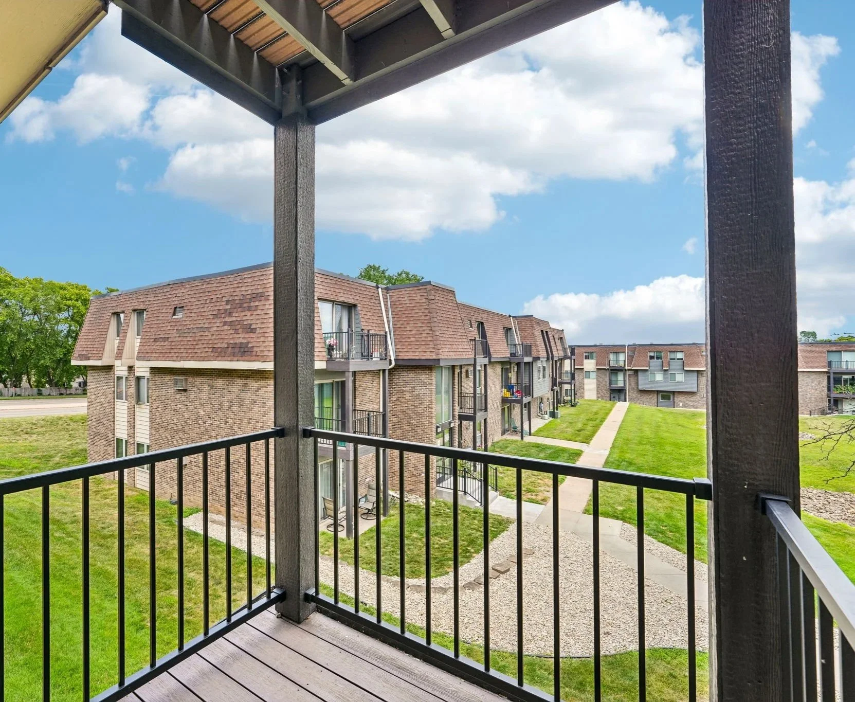 53-web-or-mls-Unit+33-203-030.jpg