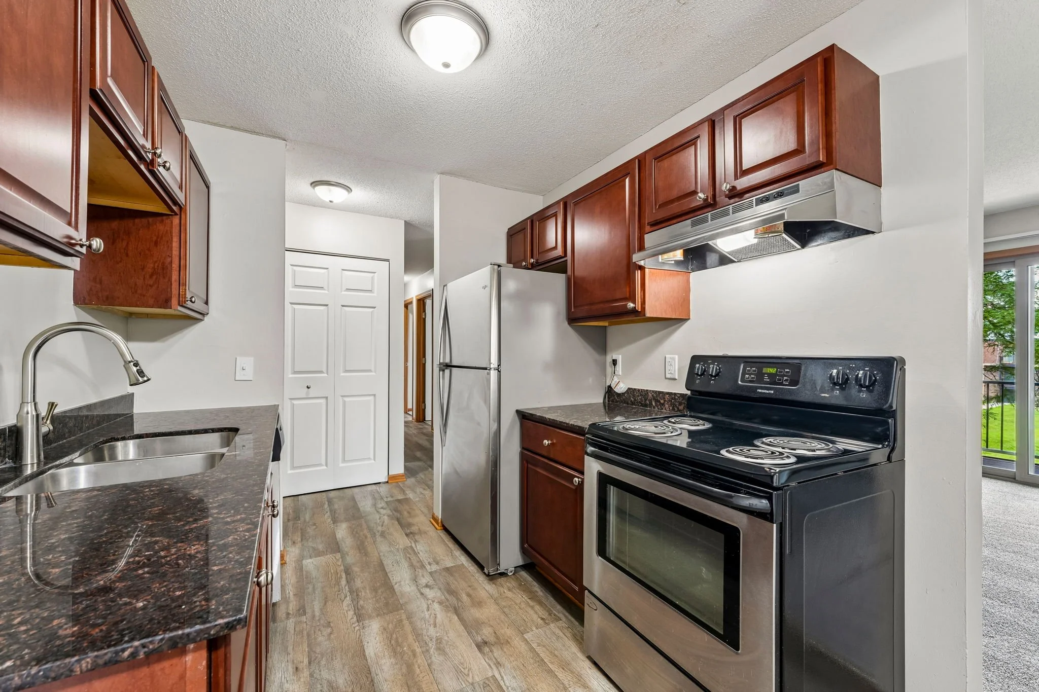 34-web-or-mls-Unit 33-203-011.jpg