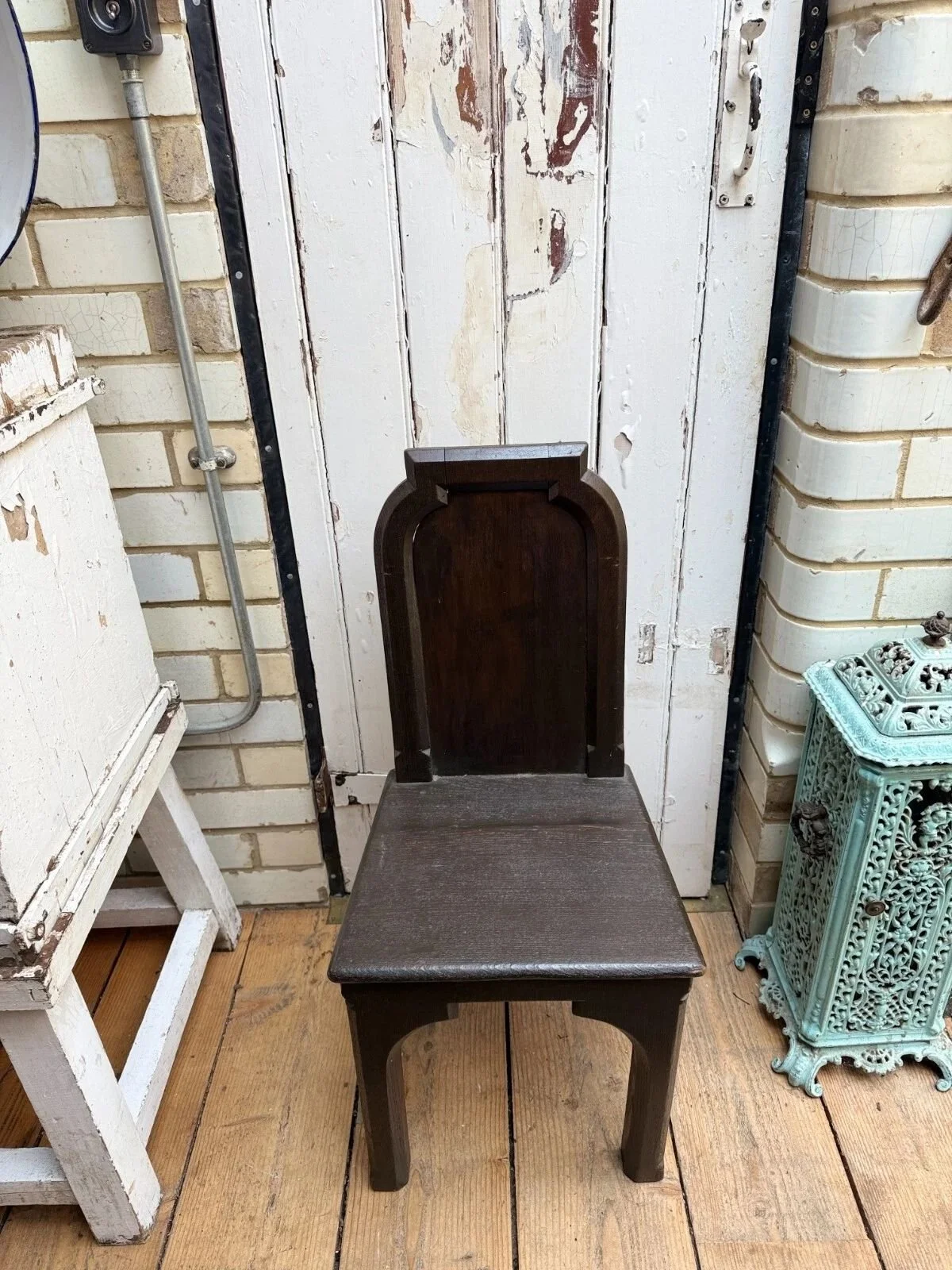 chair2.webp