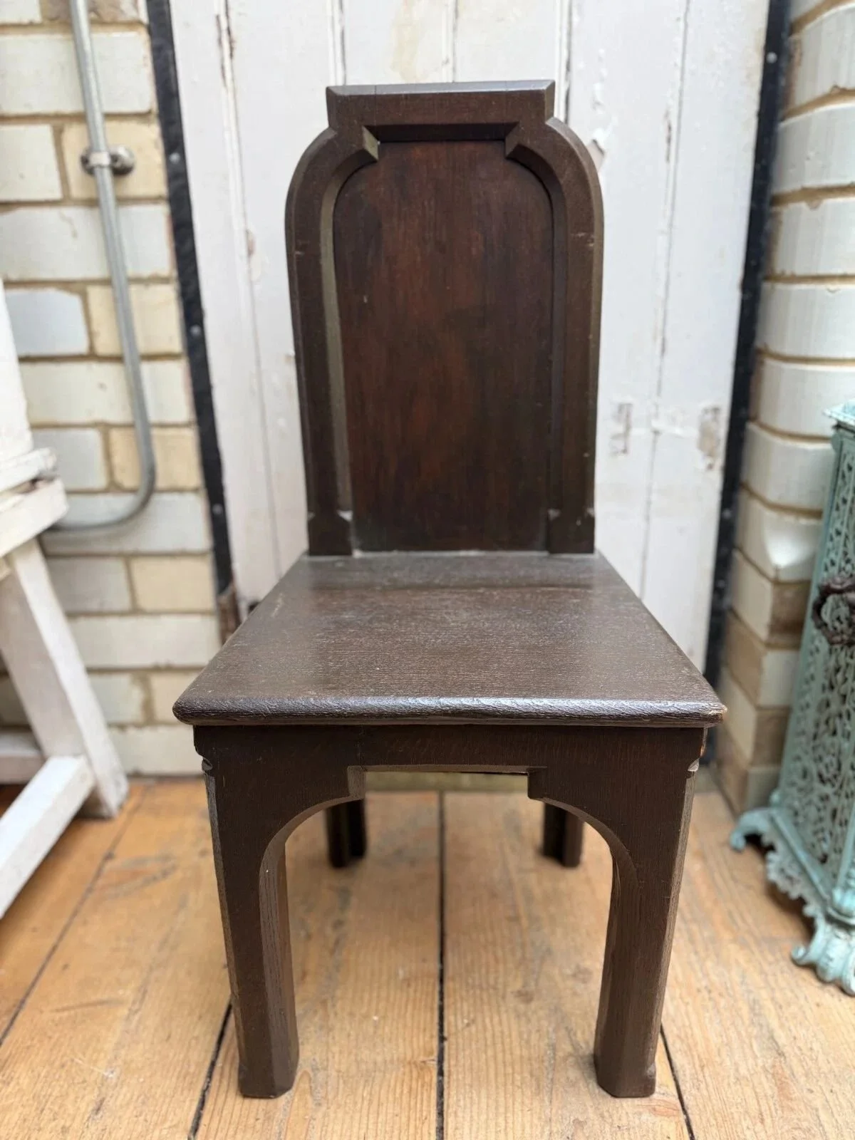 chair3.webp