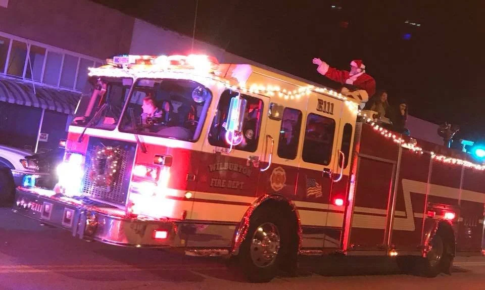Wilburton Fire Dept in Christmas parade