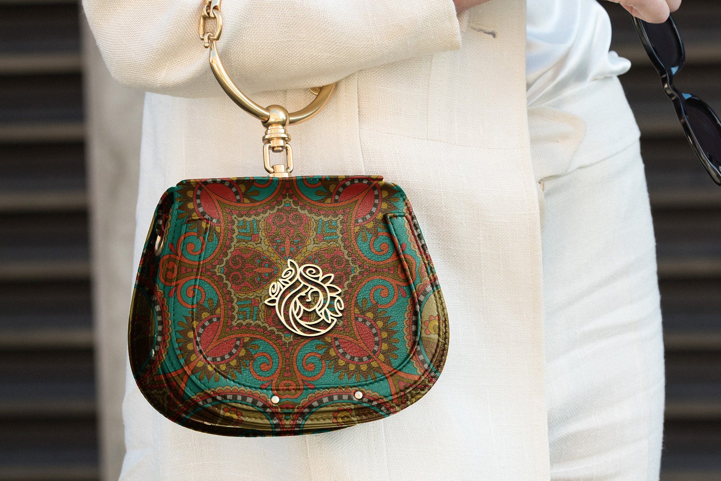 Branded Bag Logo Mockup.jpg