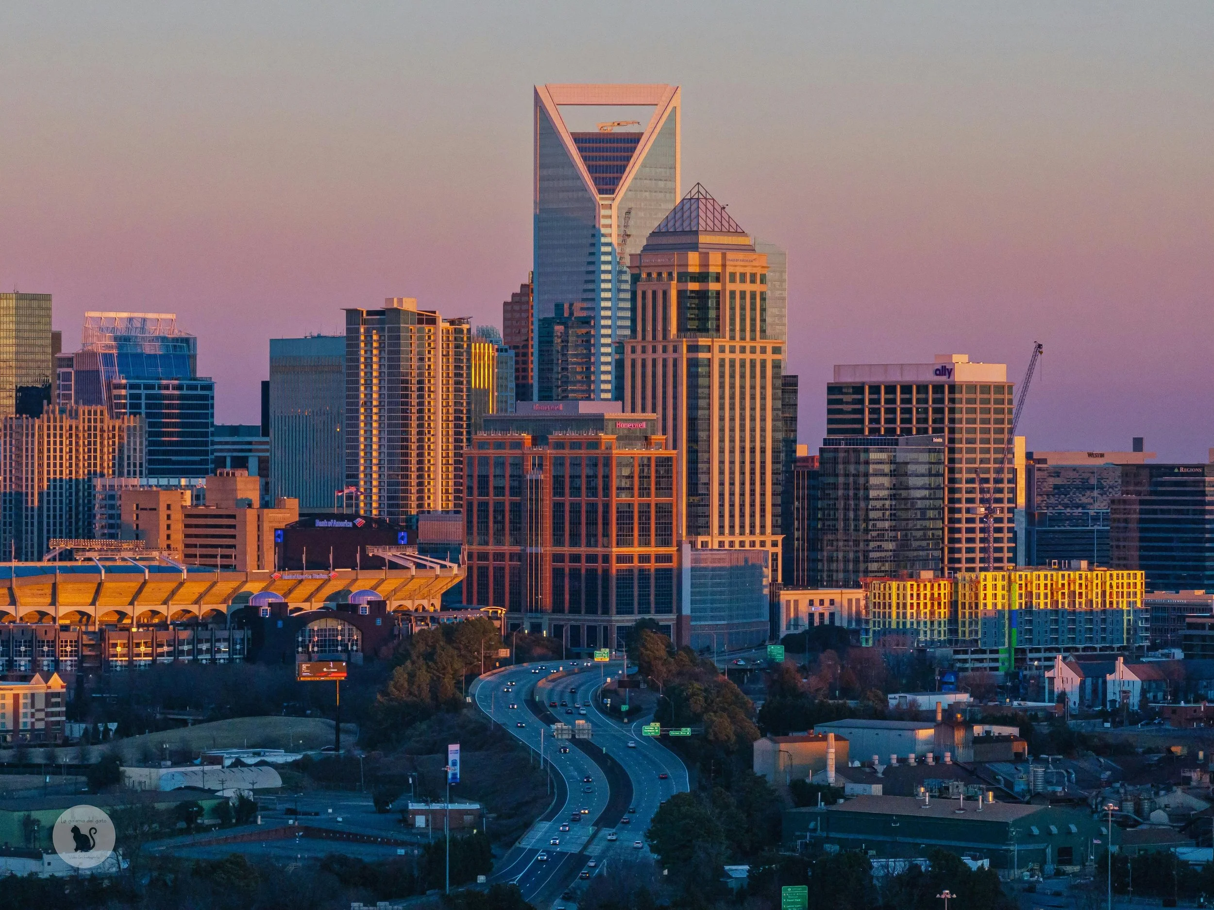 Charlotte skyline representing therapy services for high-functioning adults seeking a therapist in Charlotte, NC.