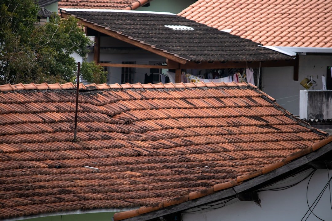 Emergency Roof Repair: Top 10 Detailed Reviews