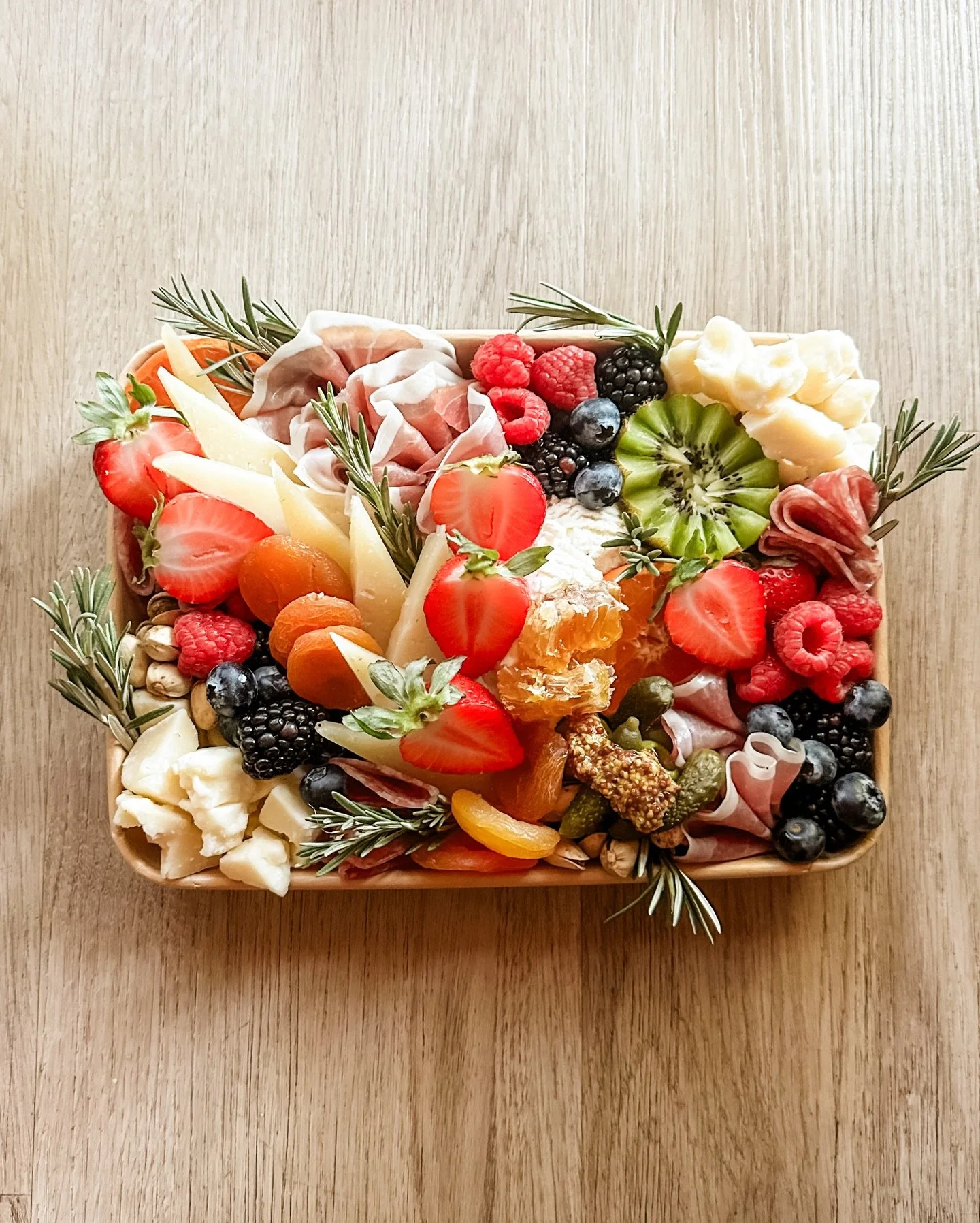 Need a last minute snack to bring to a friend&rsquo;s house or your own party your hosting&hellip; we&rsquo;ve got you covered! Order online to avoid the wait!