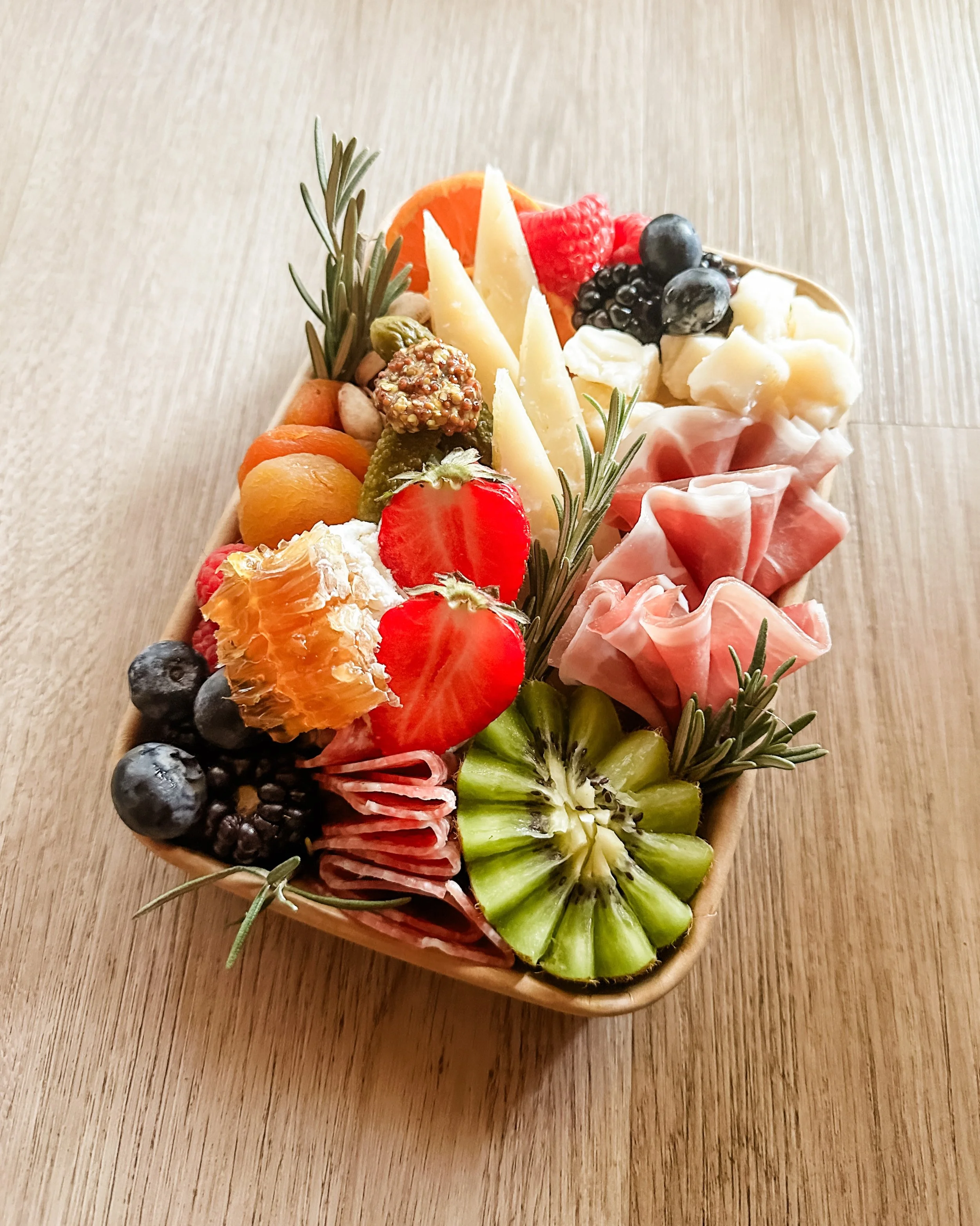 As school is winding down, we got those last minute gifts teachers with appreciate. Come grab a last minute cheese box!