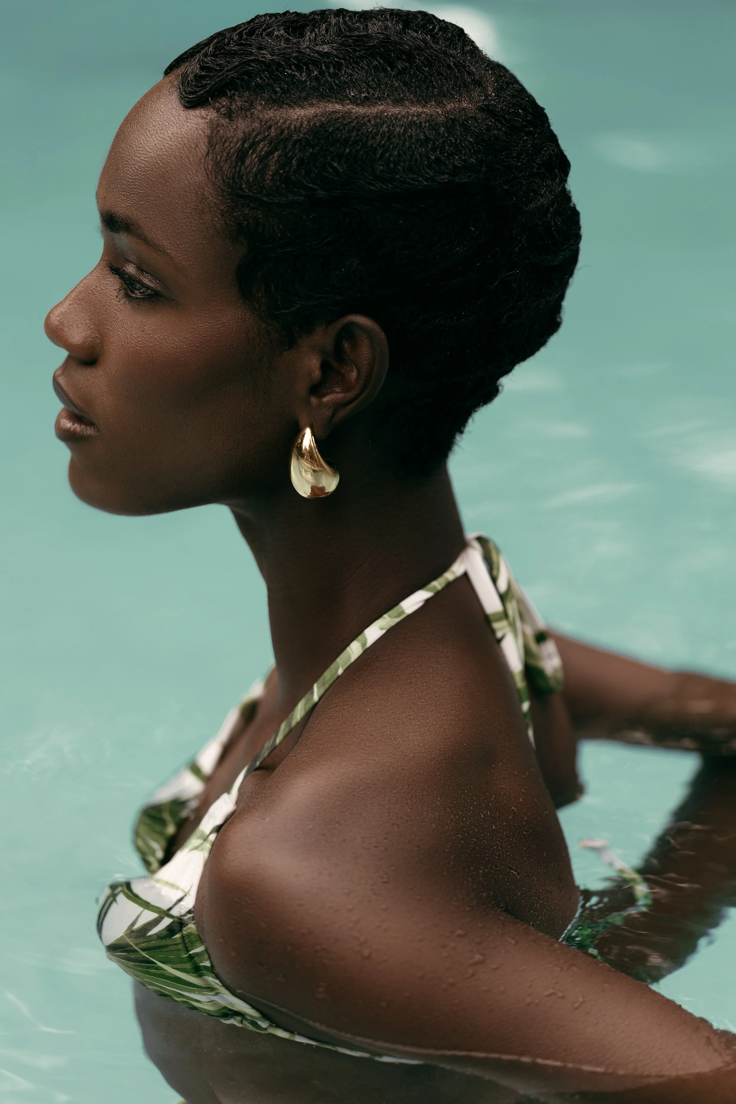 Heirloom true to color african coloring duo portrait in Henderson landscape with natural light