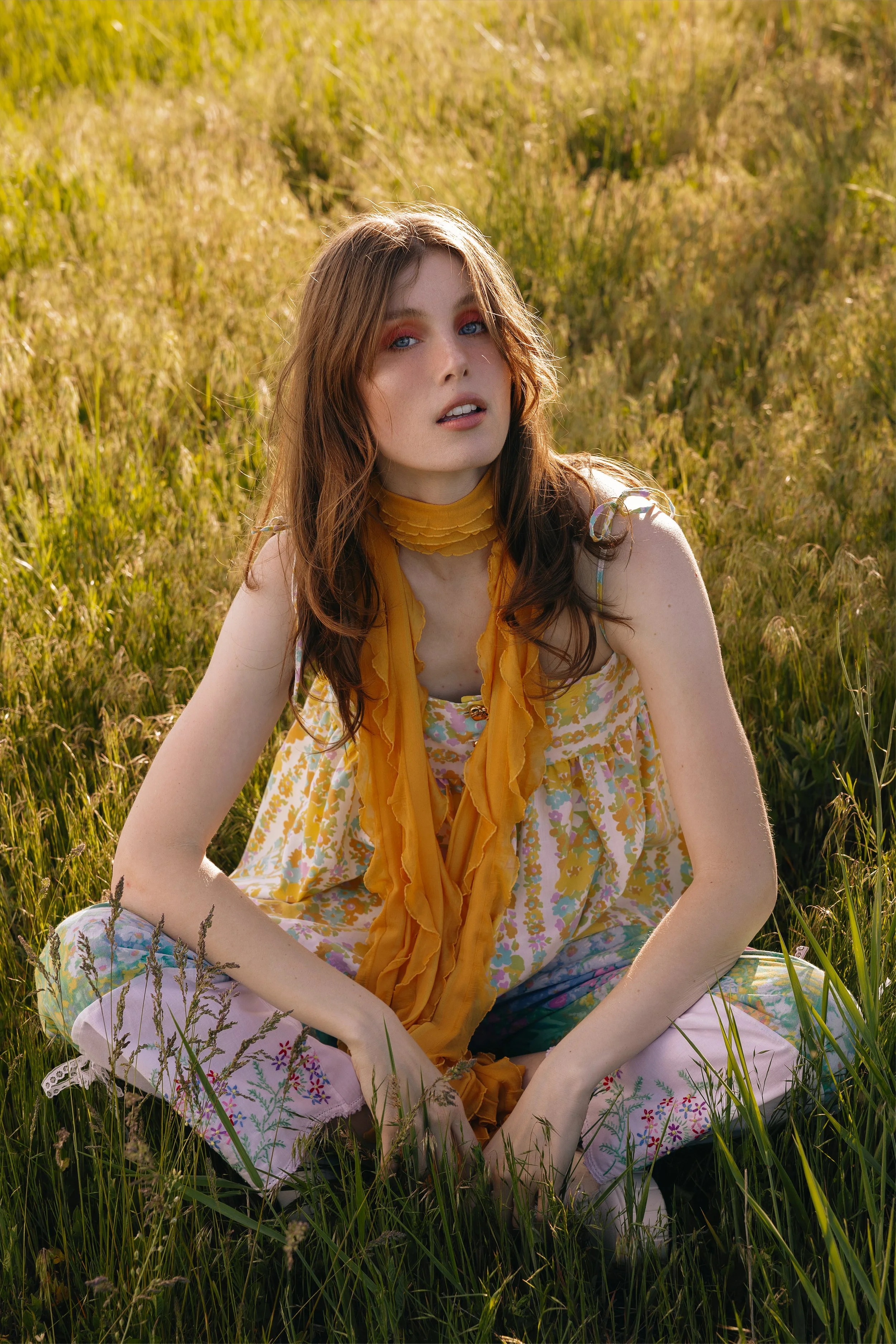 Heirloom classic portrait in Las Vegas with natural evening light