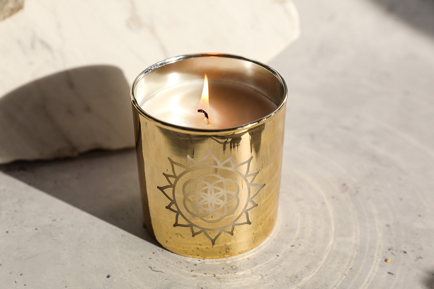 Golden Sunburst Candle 8.91 oz