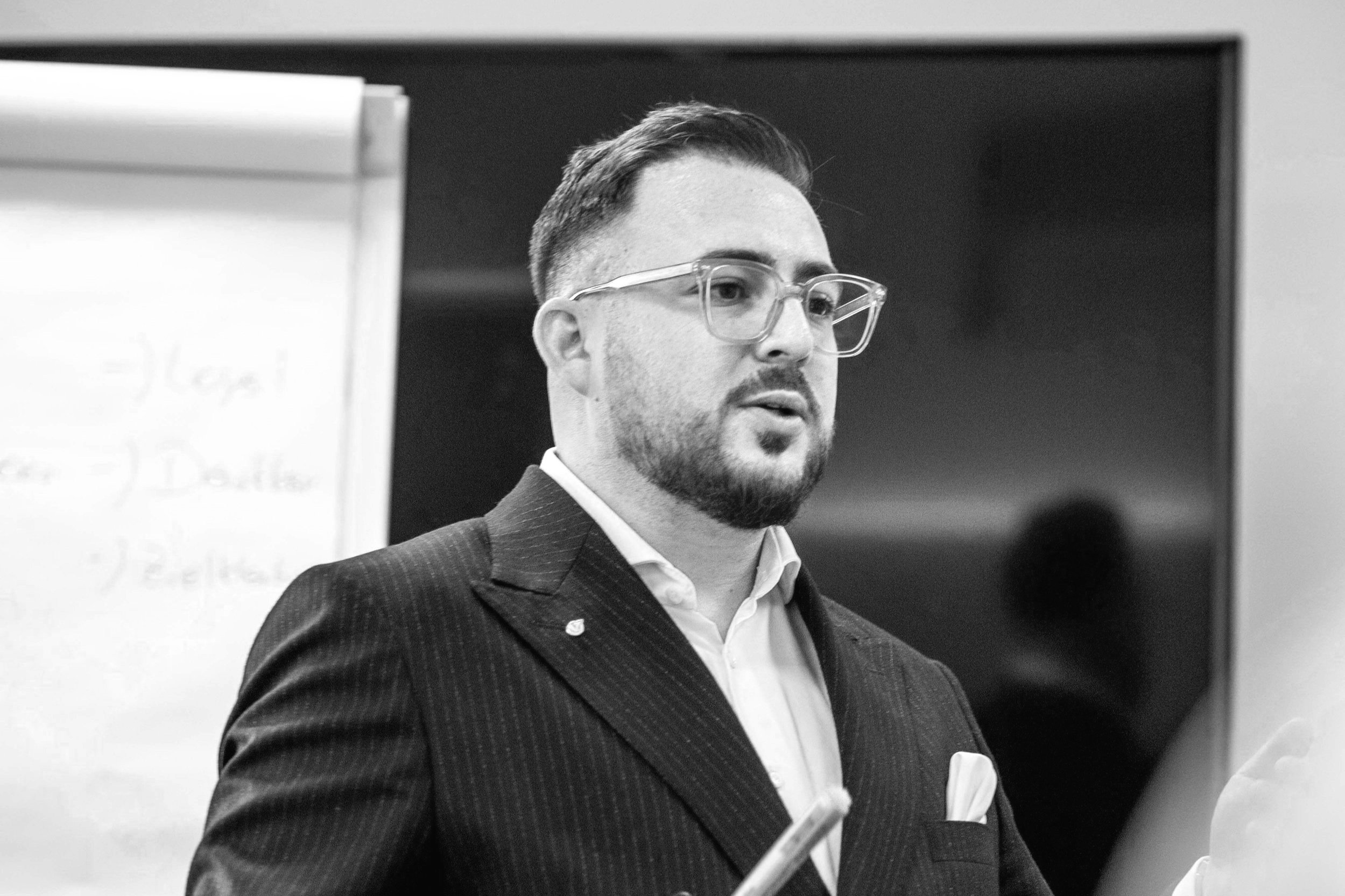 Riccardo Hüttner: Recruiting & Kundenanfragen