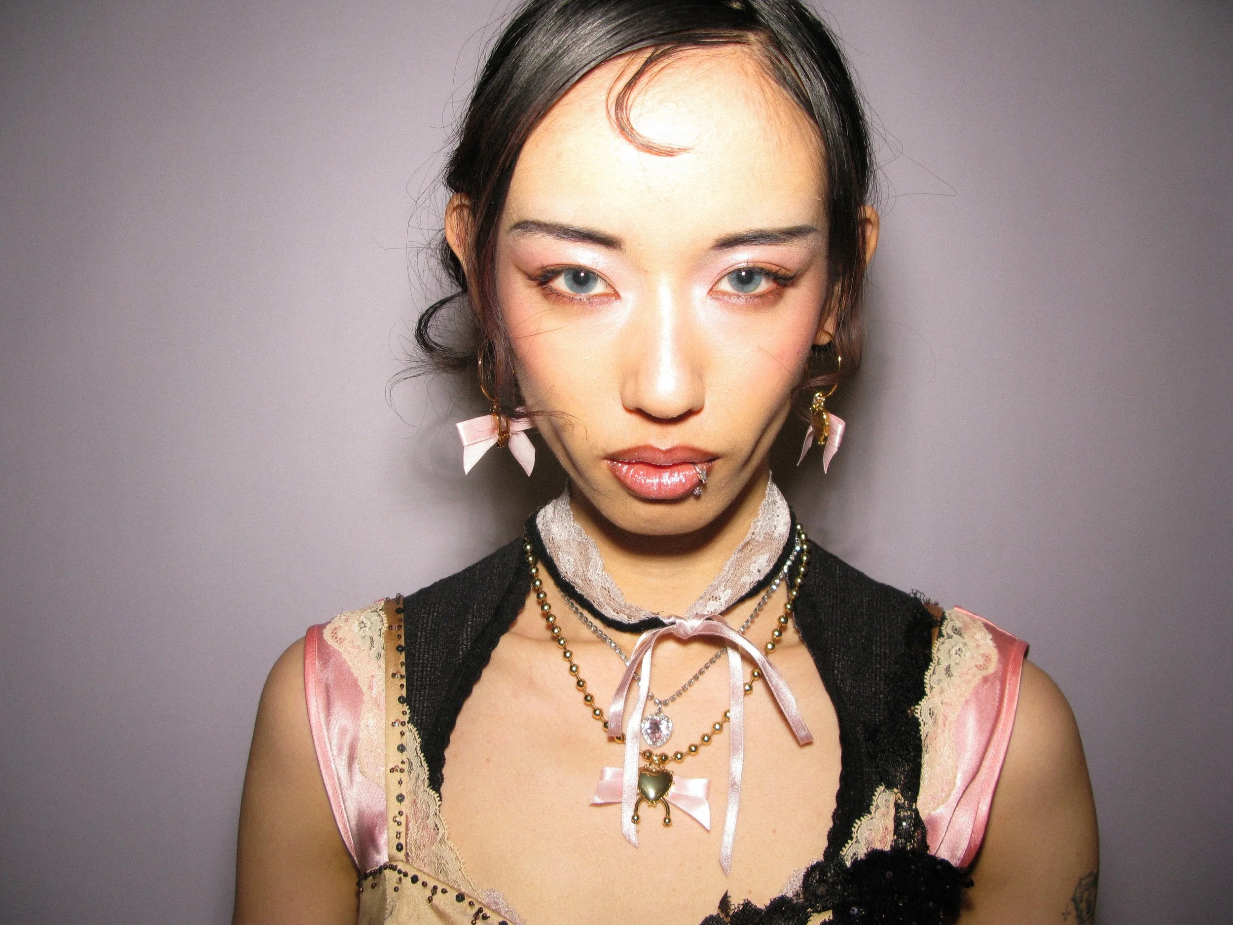 Frou York Sweetheart Pierced Heart Single Bow Necklace -Pink