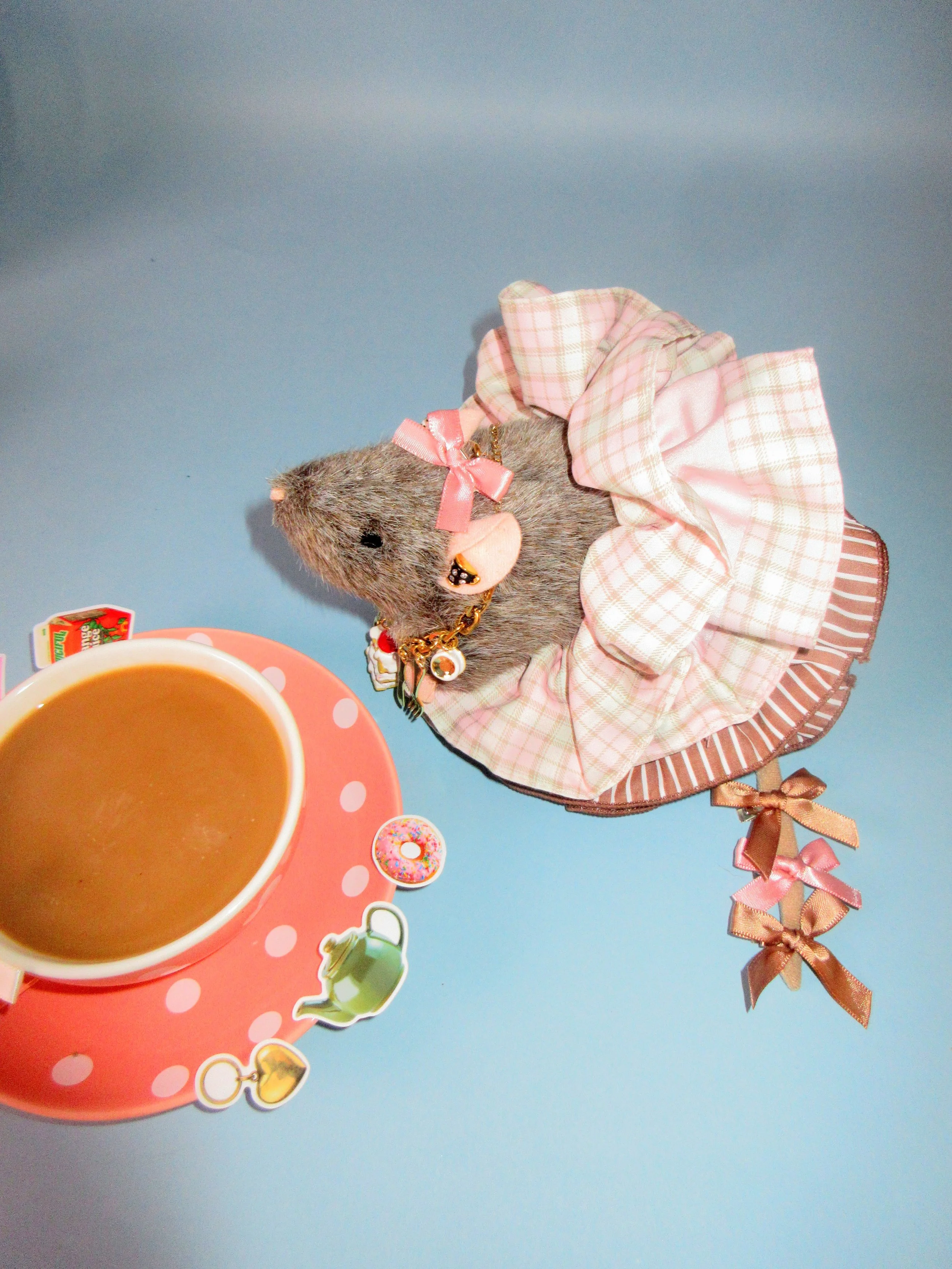 BROWN-CAFE-RAT.JPG
