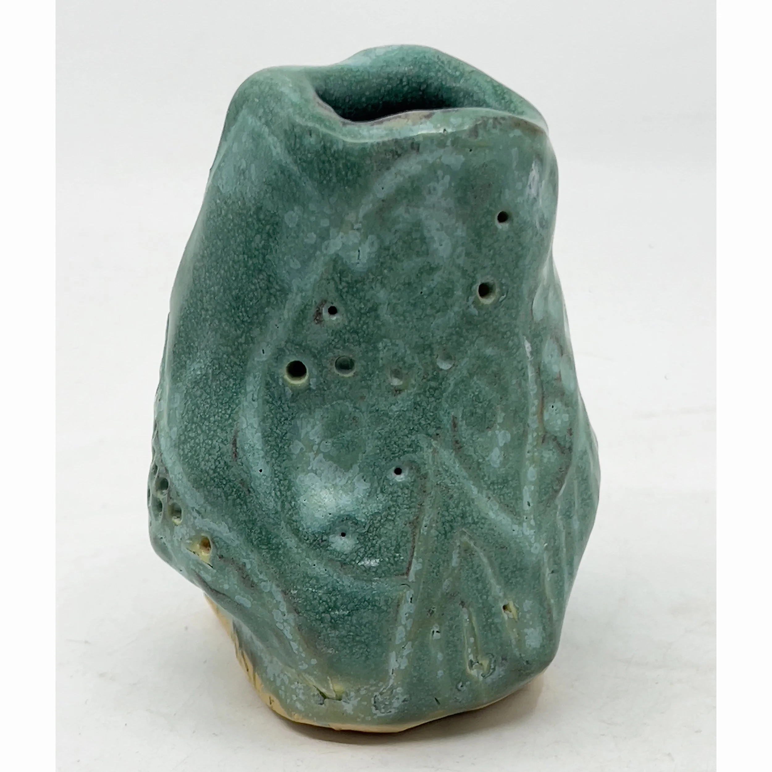 2026 Material Intent Charlotte Corini Vase 0005b 150 2500.jpg