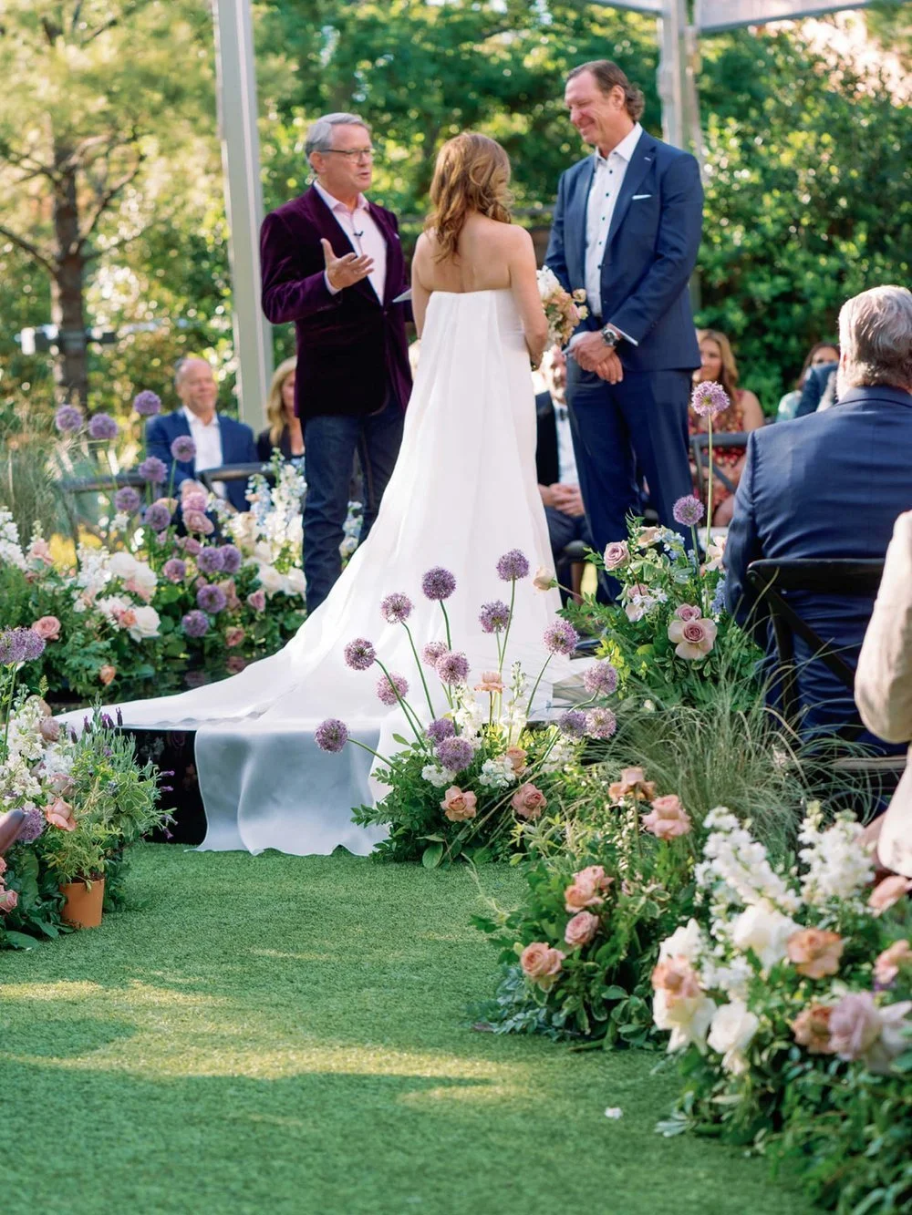 Hotel Drover wedding ceremony with Bride &amp; Groom at Alter (Copy)