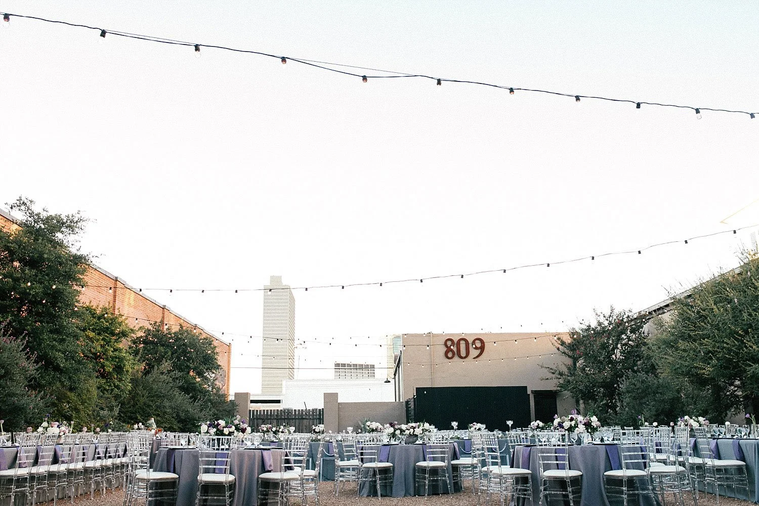 809 at Vickery Wedding in Fort Worth TX | Industrial Glam | Audrey &amp; Paul