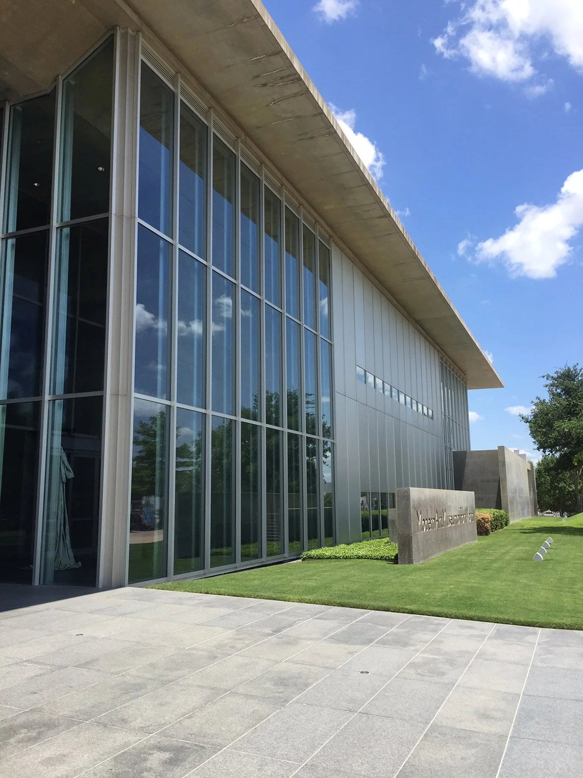 Entrance to the modern art museum fort worth wedding venue