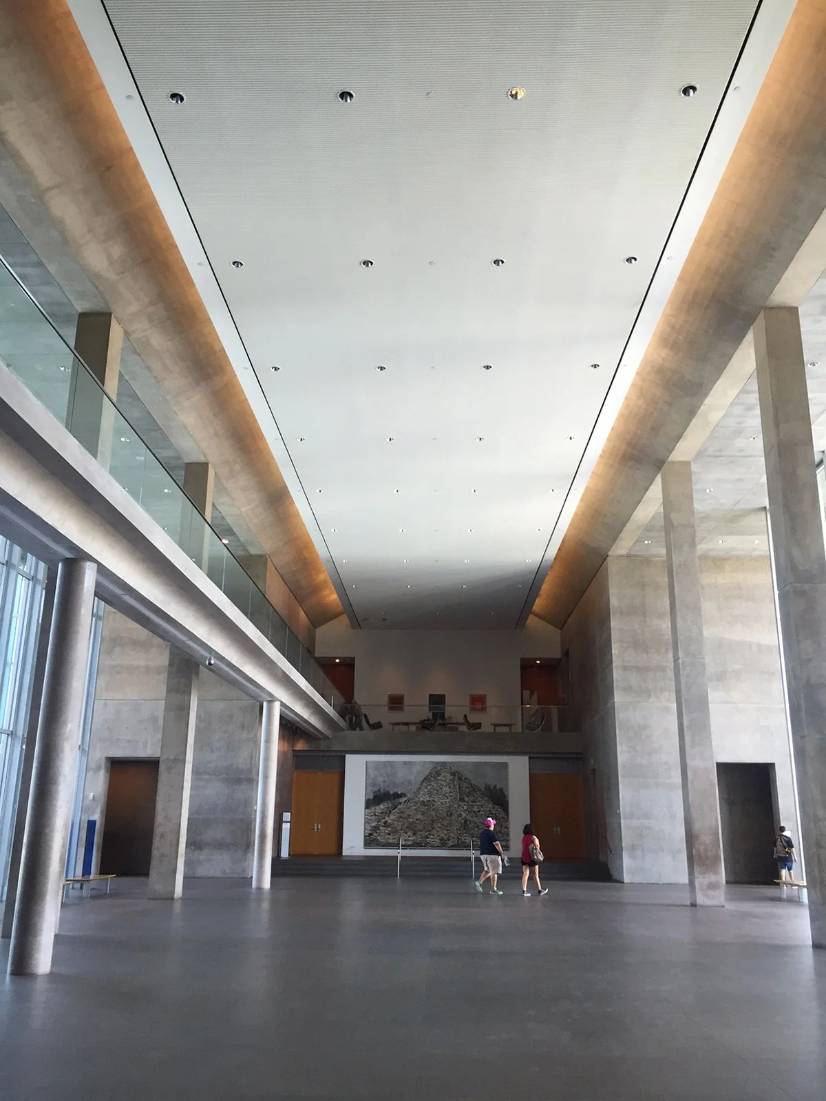 the modern art museum of fort worth wedding venue main lobby