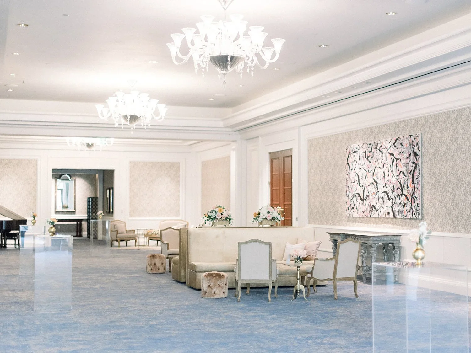 The Ritz Carlton Dallas TX Cocktail hour in foyer