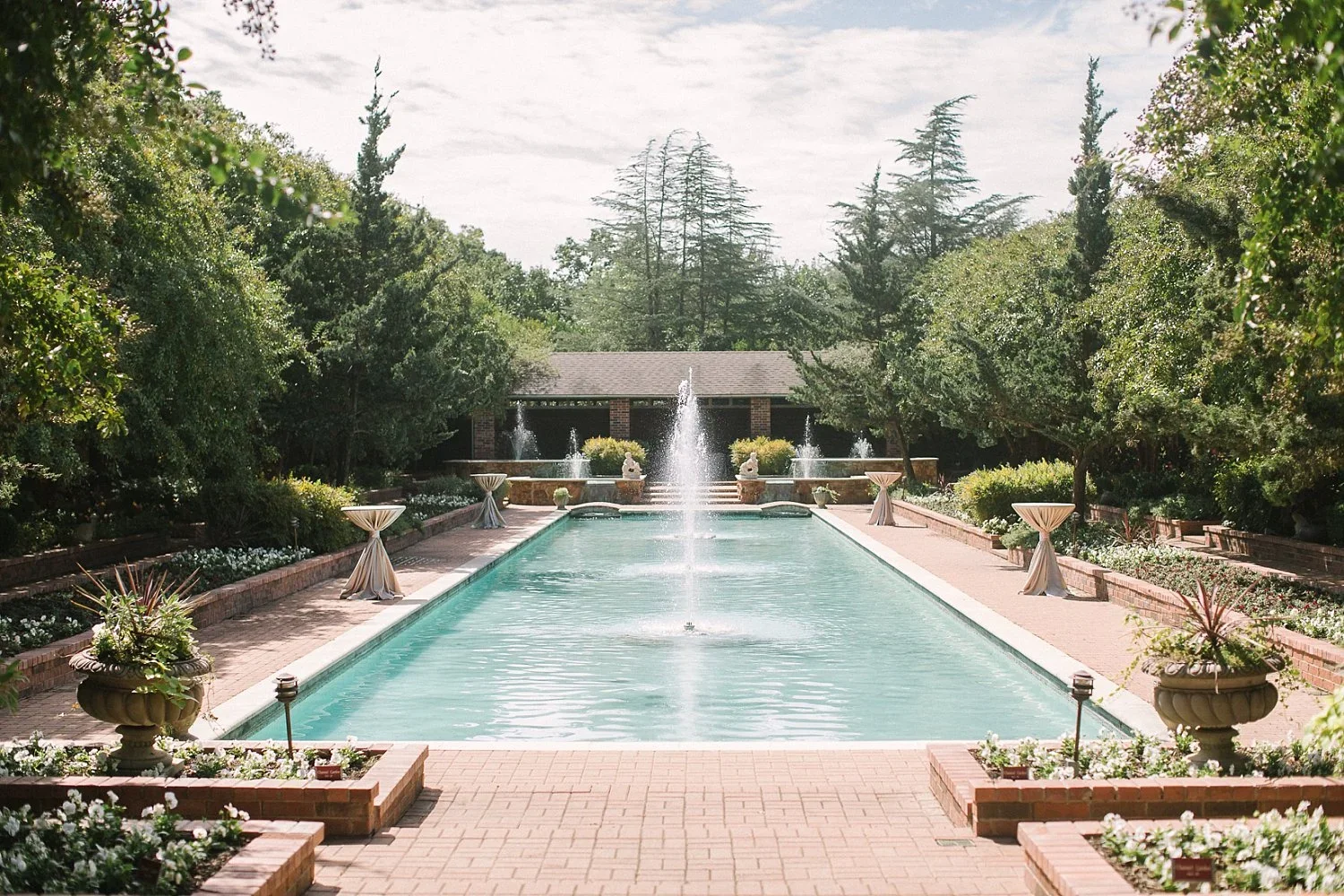 fountain courtyard cocktail hour at Clark Gardens 