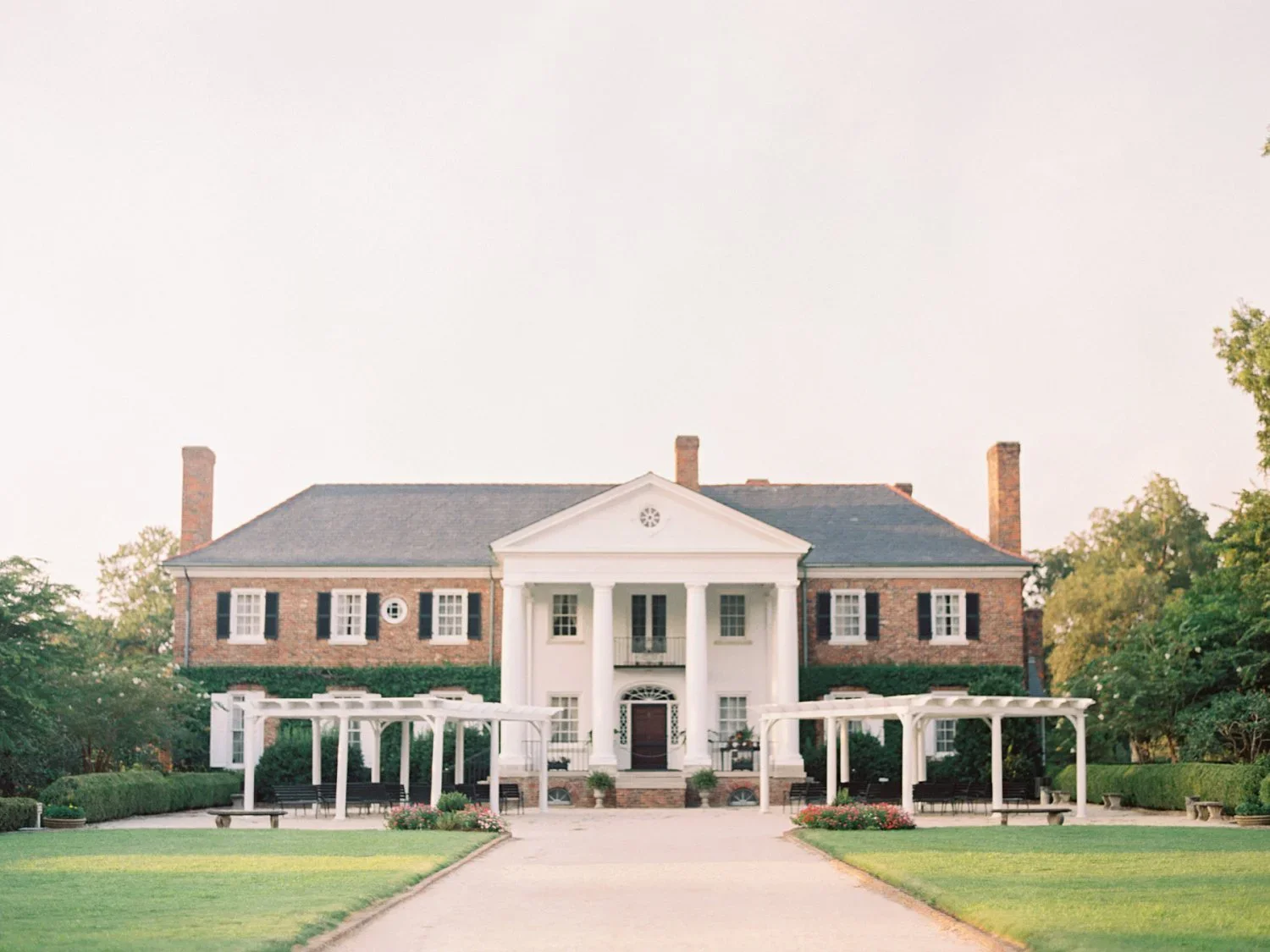 Southern Charm Editorial | Boone Hall in Charleston, SC