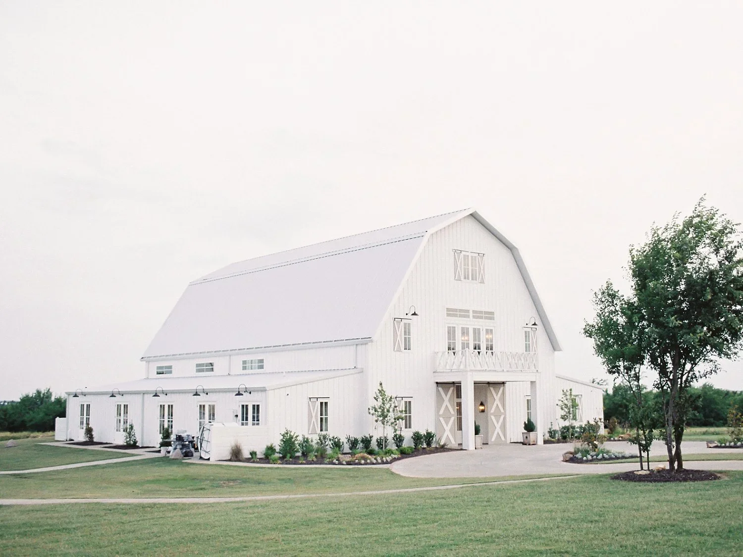Nest_at_Ruth_Farms_Indoor_Wedding_0002.webp