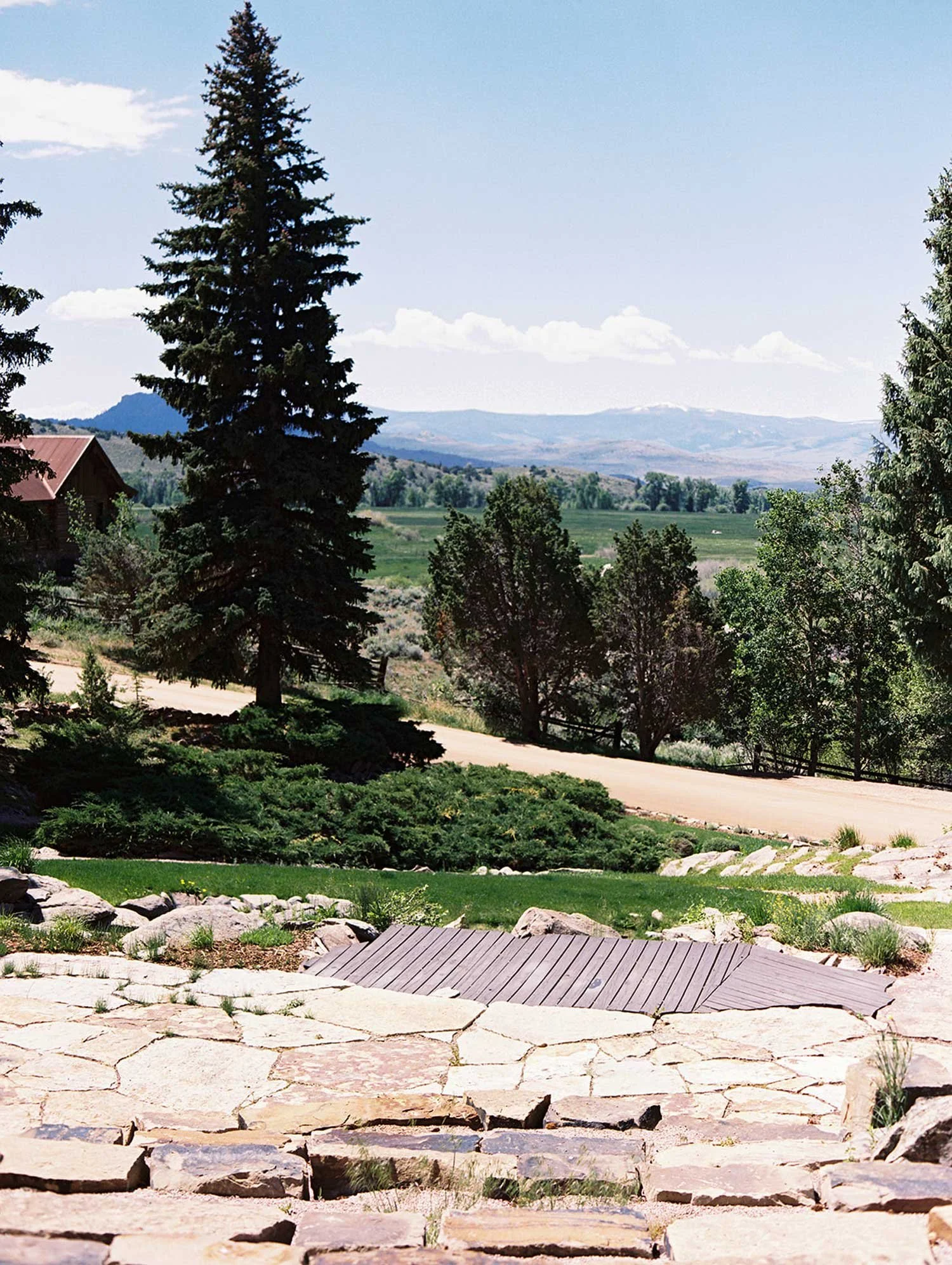Brush Creek Ranch ceremony alter 