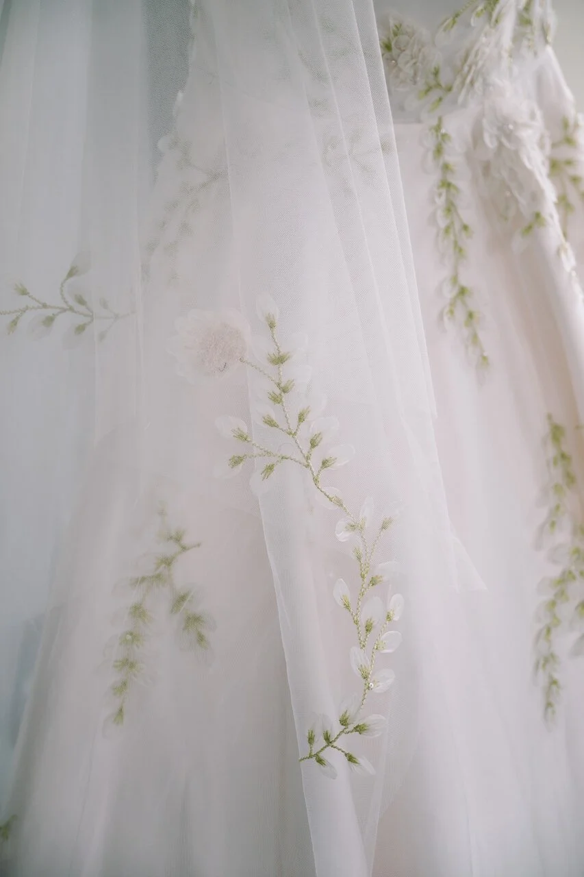 luxury_sailcloth_tent_wedding_reception_hanging_florals_texas_347.jpg