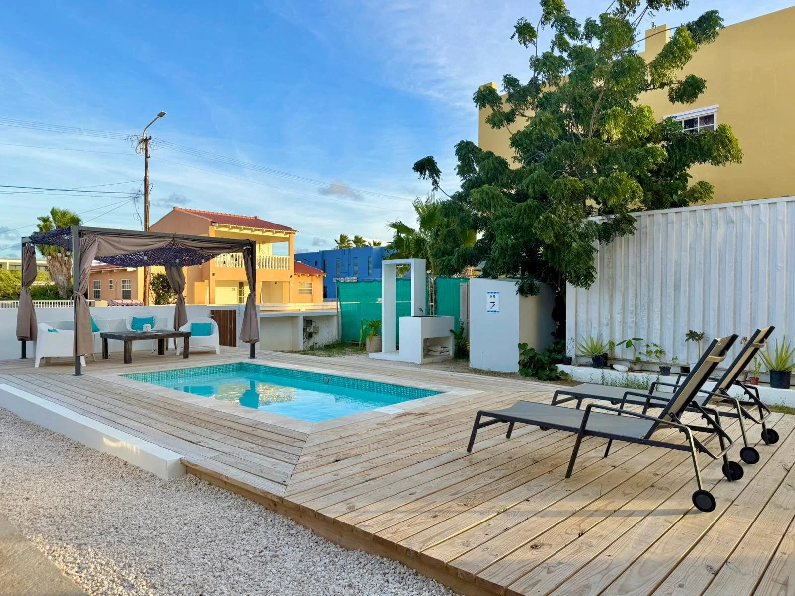 Outdoor private pool surrounded by tropical greenery at Kas Pitava Boutique Stay in Bonaire