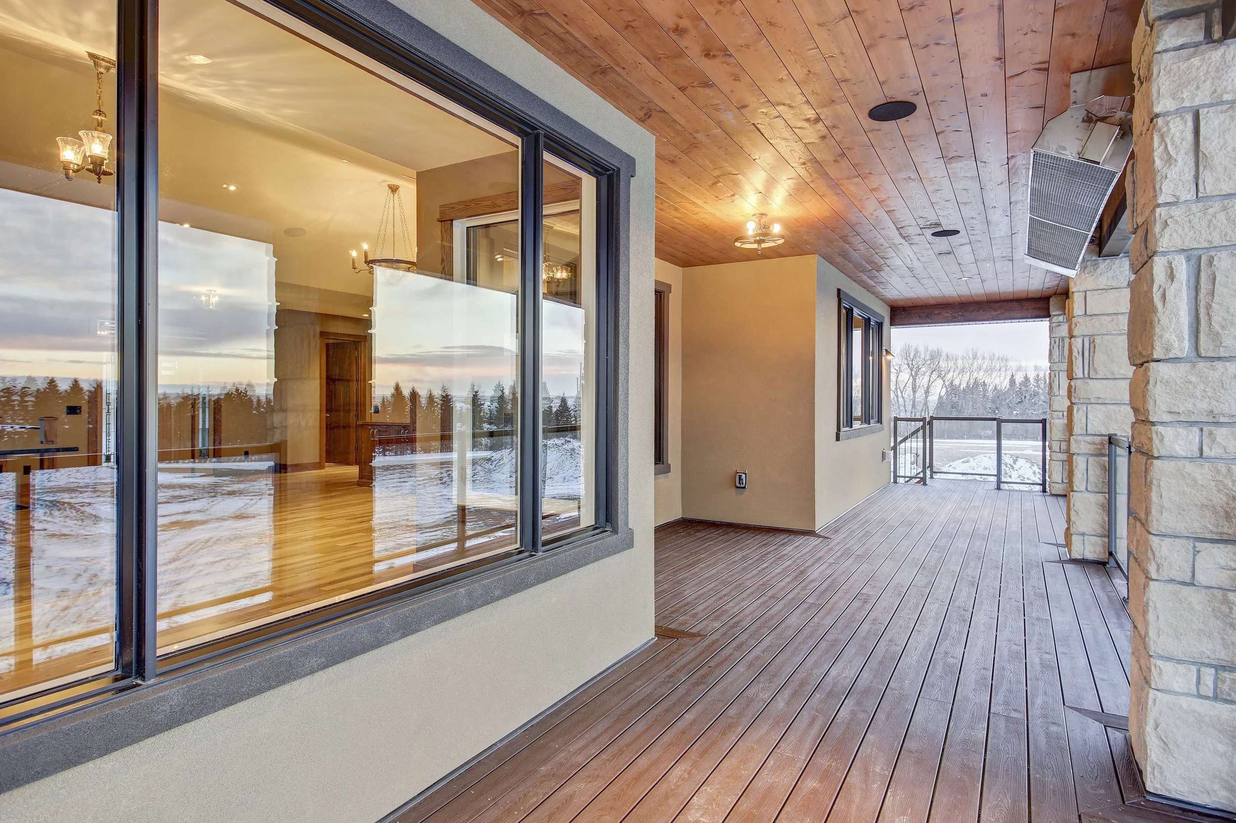 Iron-Rock-Homes-Rocky-View-II_Deck-04.jpg