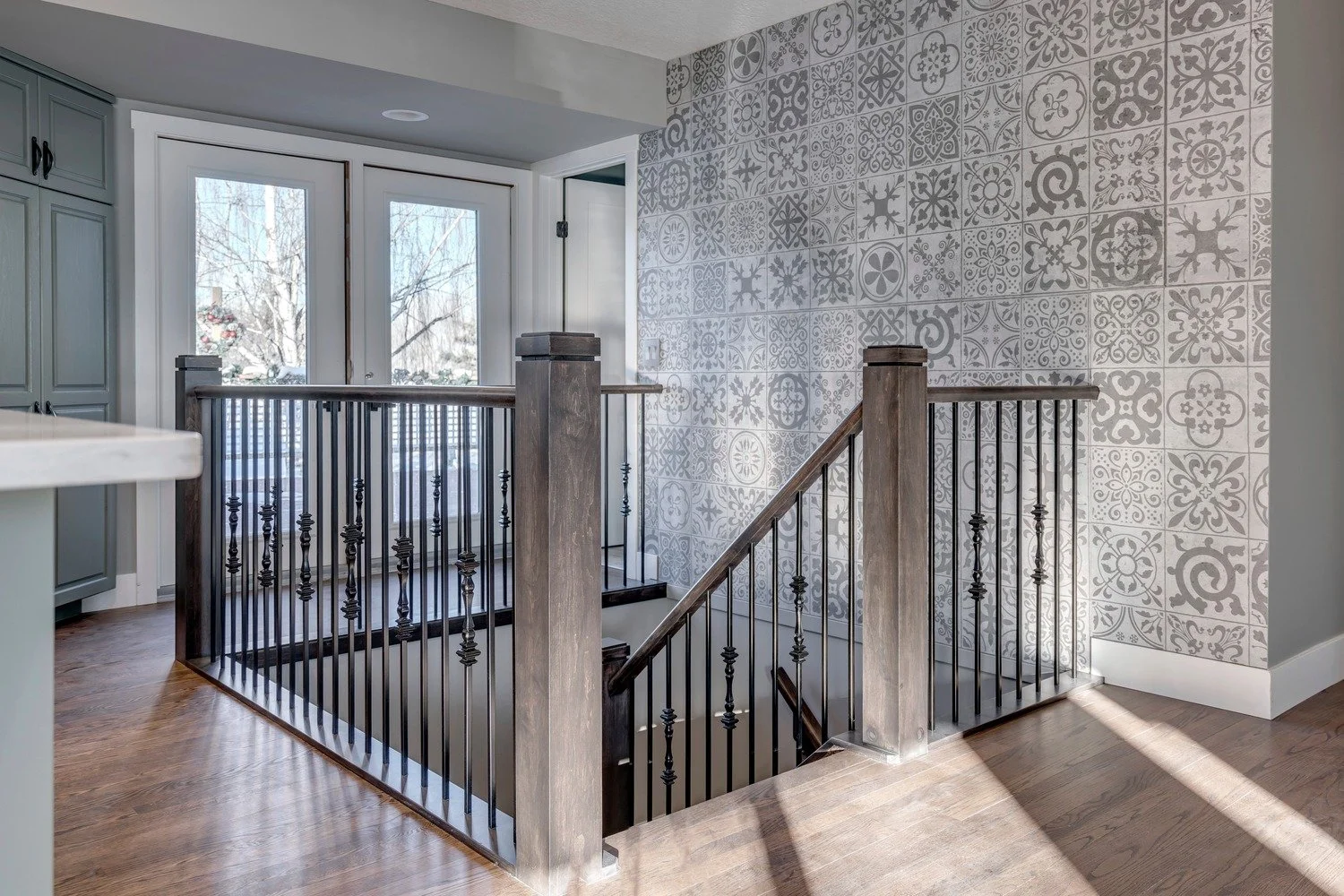 Iron-Rock-Homes_Prairie-Schooner_Stairwell-01.jpg
