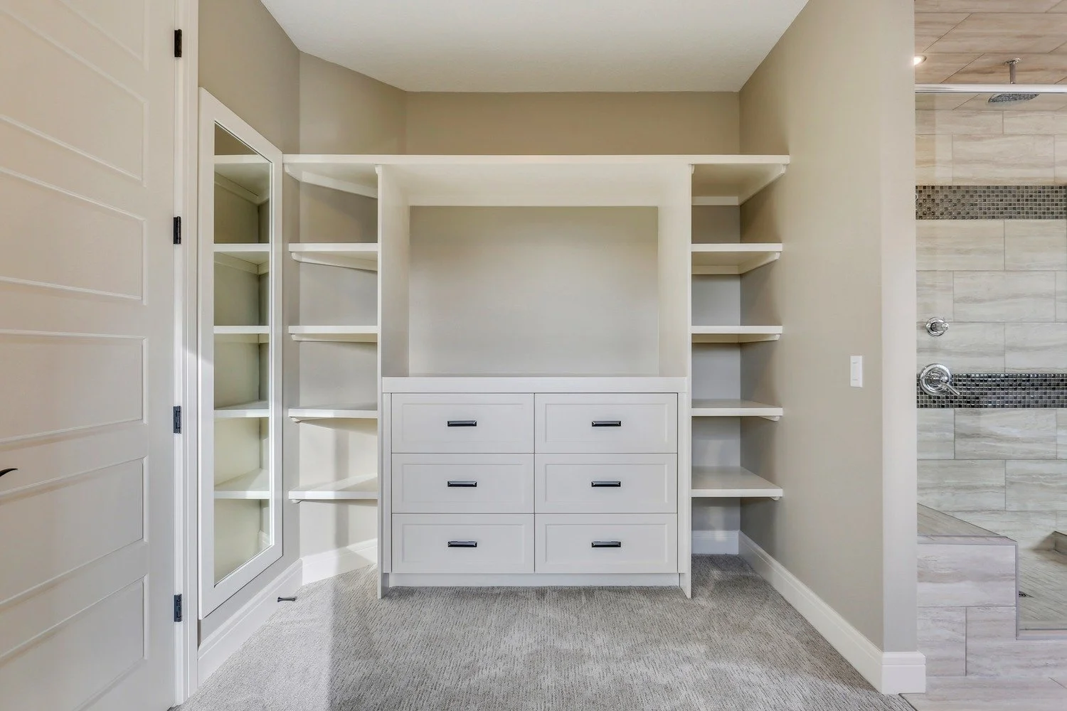 Iron-Rock-Homes_Renfrew_Master-Closet-02.jpg