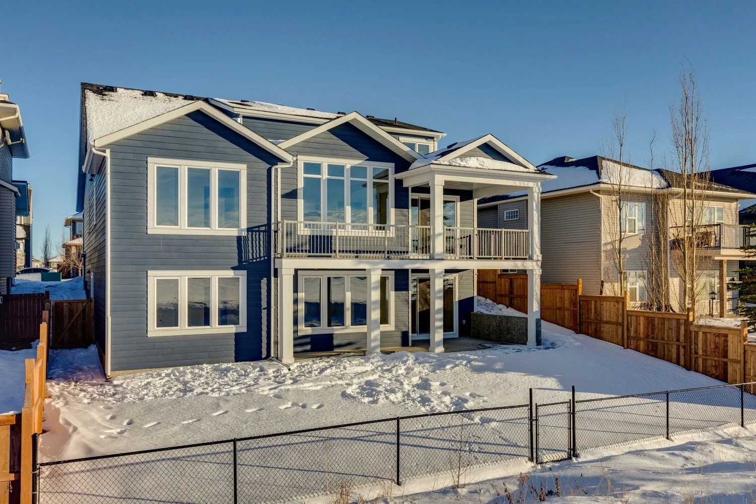 Iron-Rock-Homes_Crossfield_Exterior-07.jpg