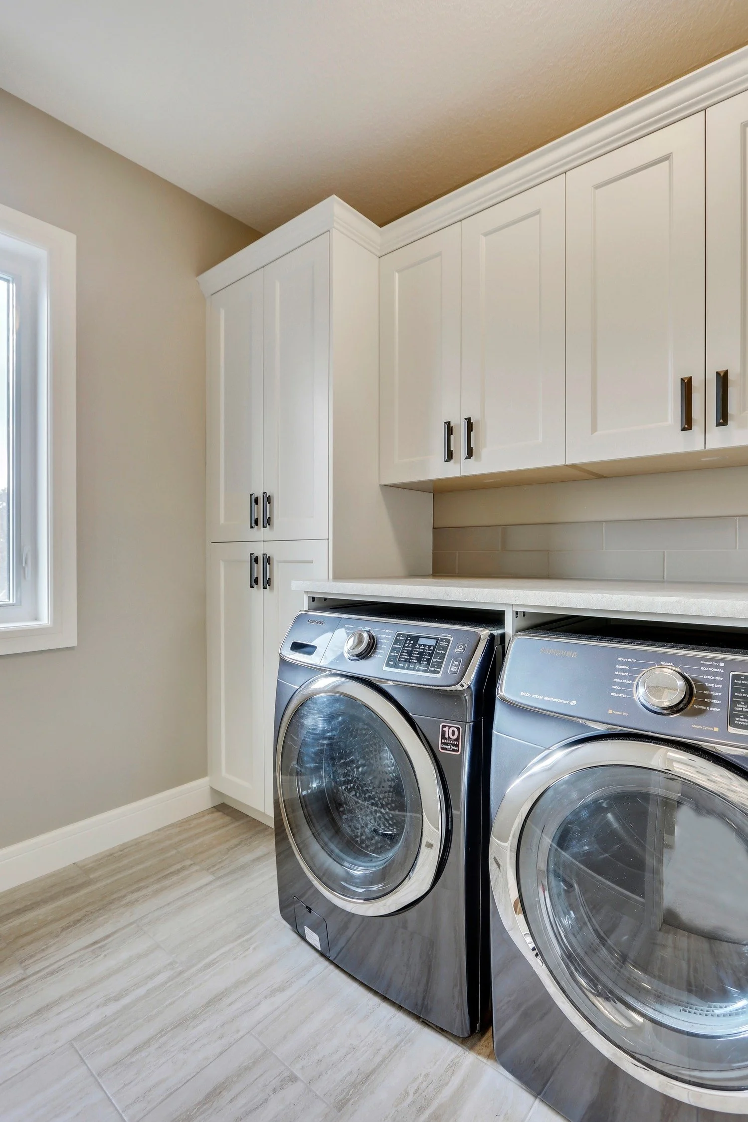 Iron-Rock-Homes_Renfrew_Laundry-02.jpg