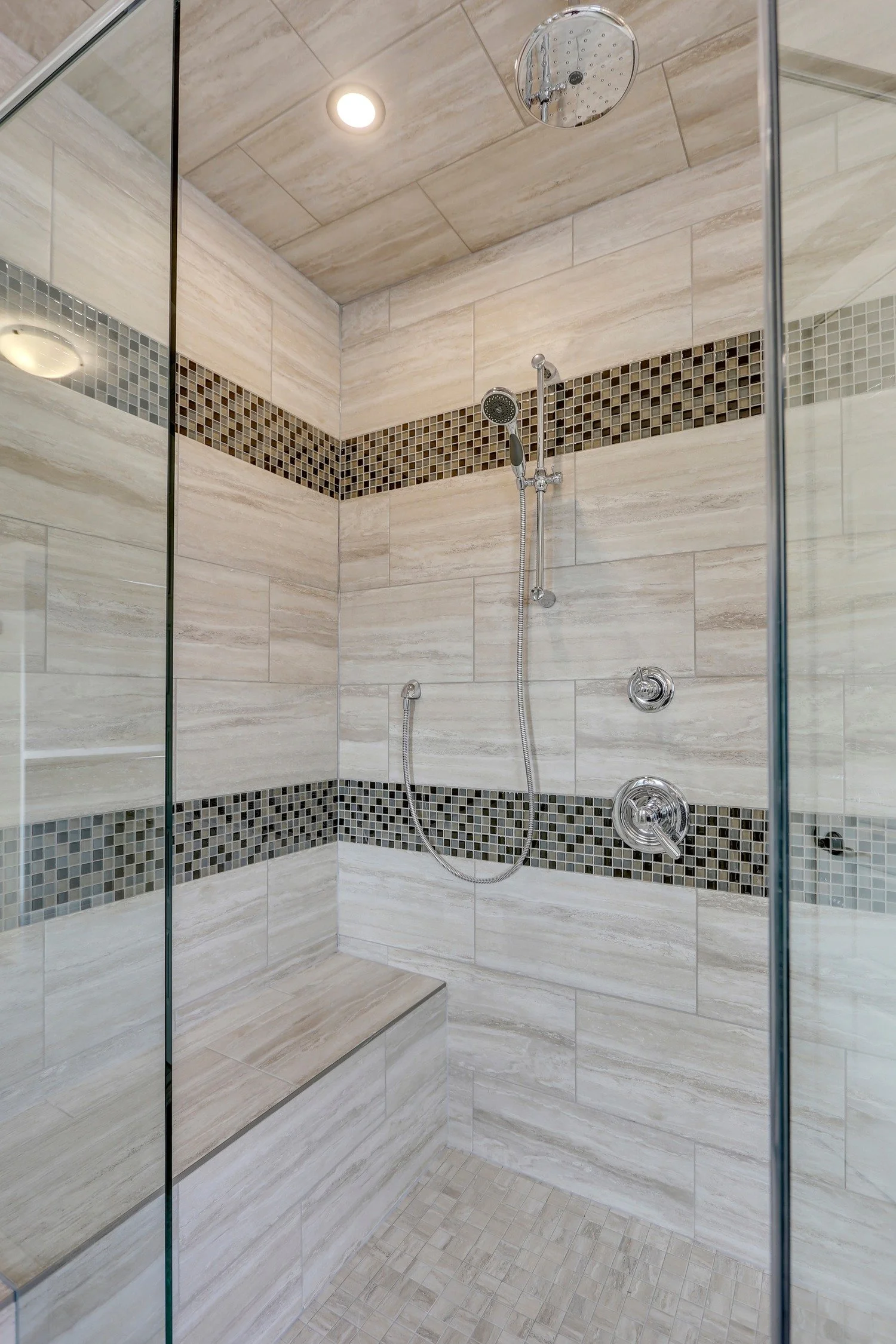 Iron-Rock-Homes_Renfrew_Master-Ensuite-05.jpg