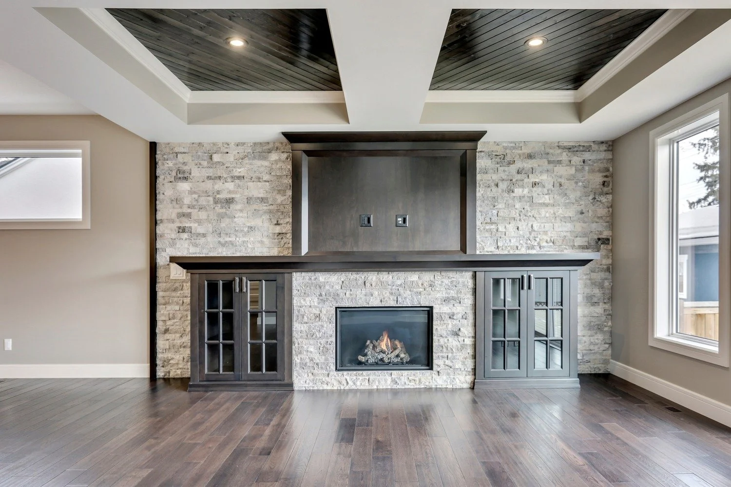 Iron-Rock-Homes_Renfrew_Living-03.jpg