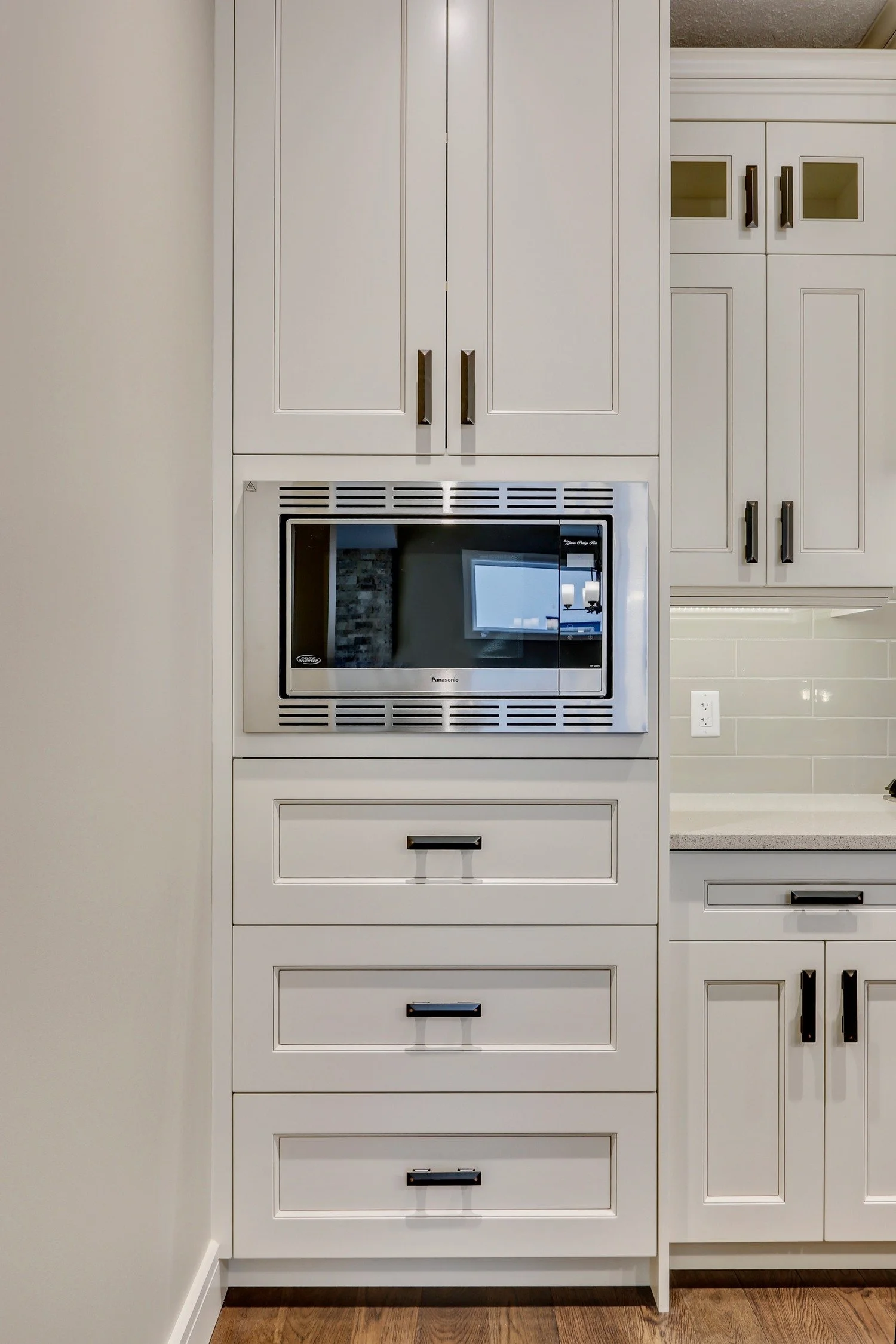 Iron-Rock-Homes_Renfrew_Kitchen-09.jpg