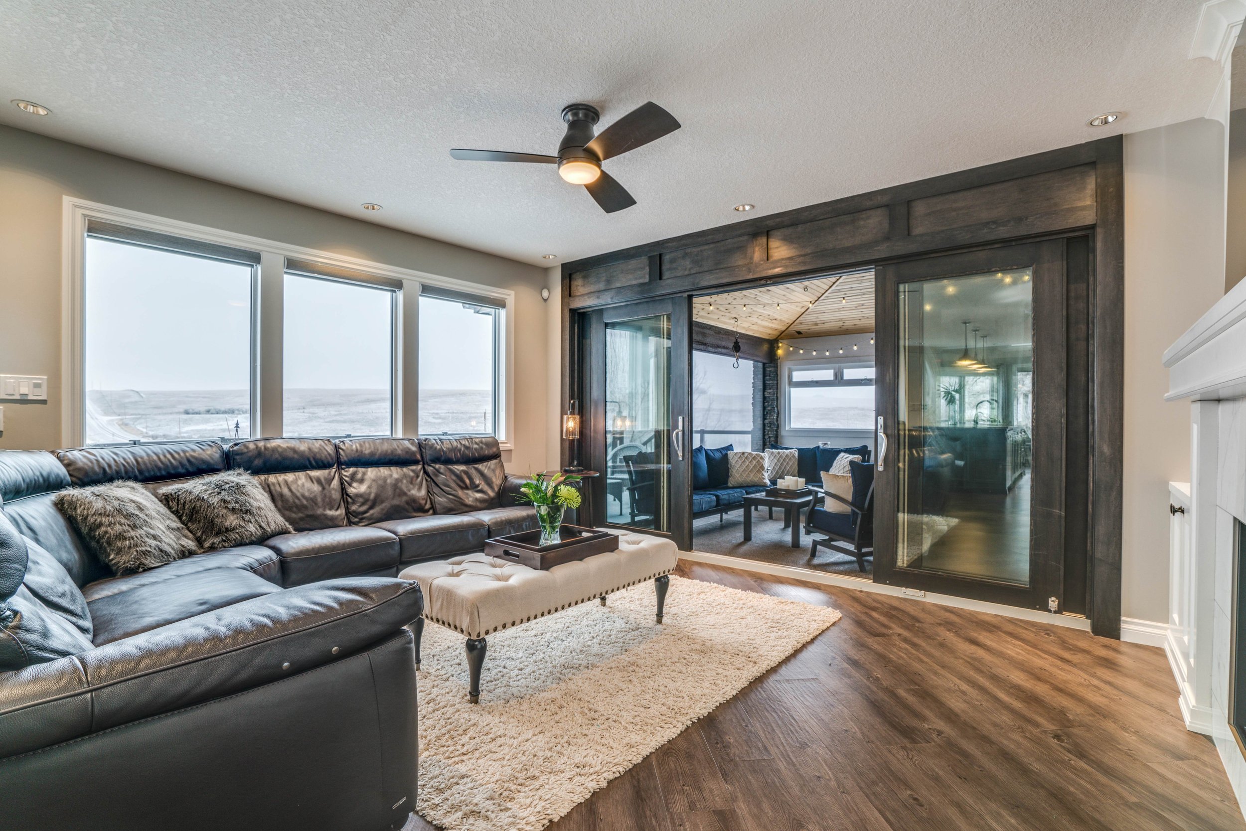 Iron-Rock-Homes_Rocky-View-03_Living_02.jpg