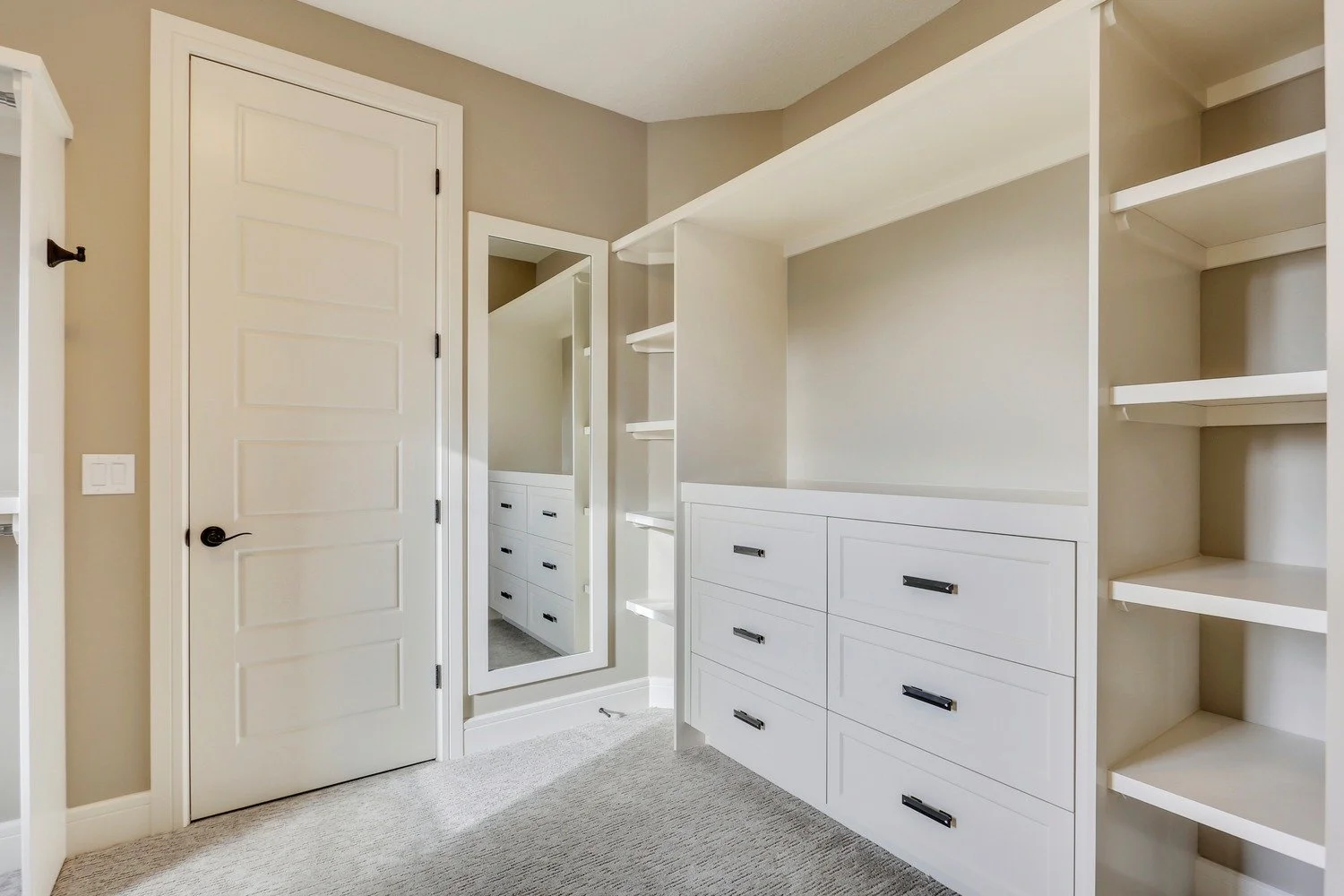 Iron-Rock-Homes_Renfrew_Master-Closet-01.jpg