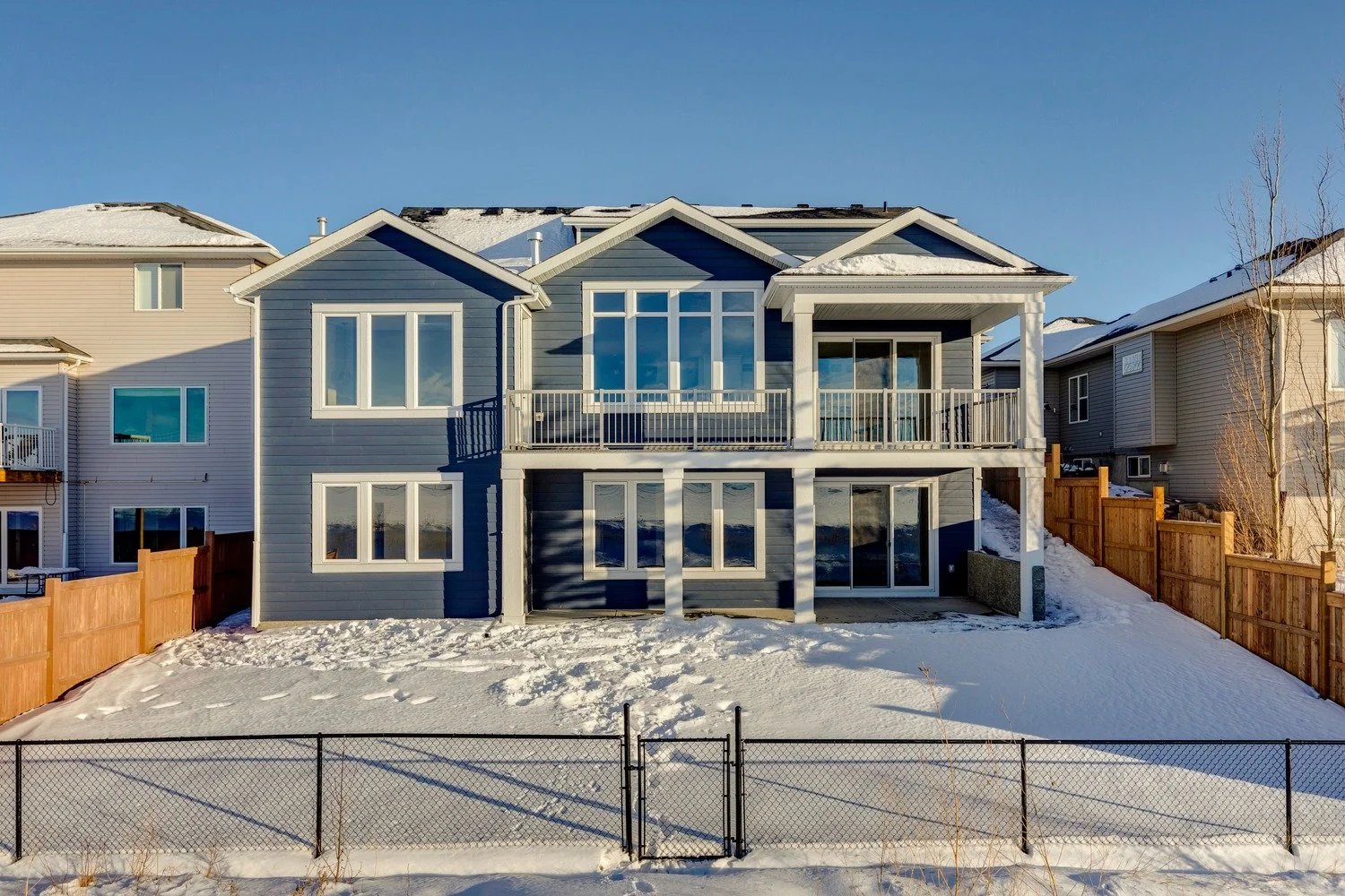 Iron-Rock-Homes_Crossfield_Exterior-05.jpg