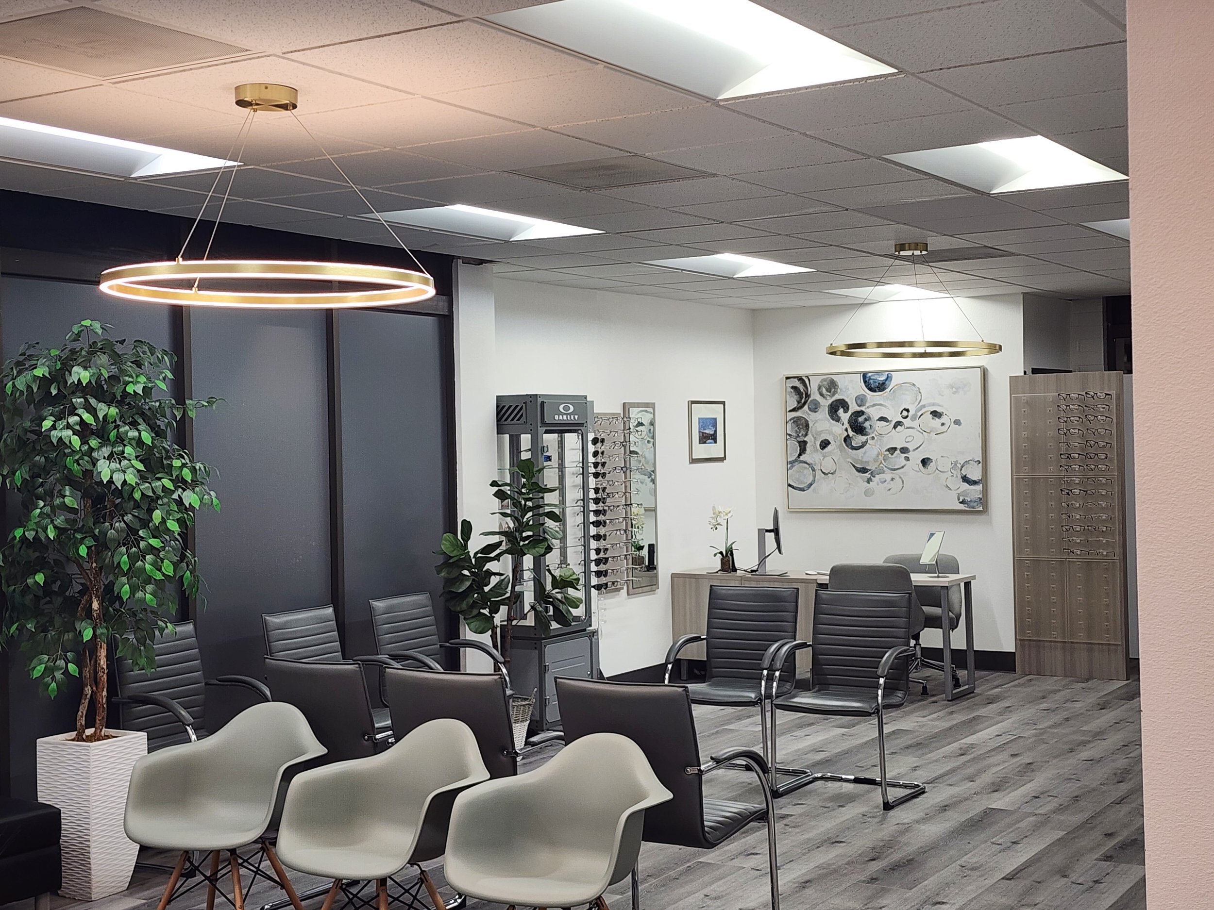 escondido waiting room 3.jpg