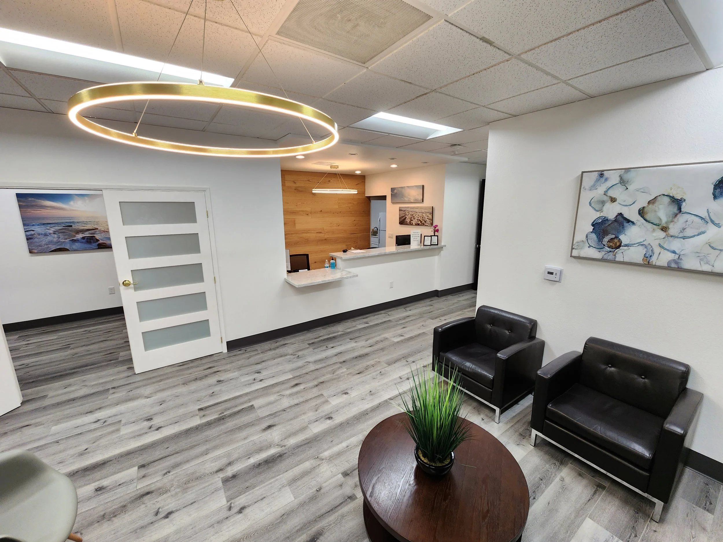 escondido waiting room 2.jpg