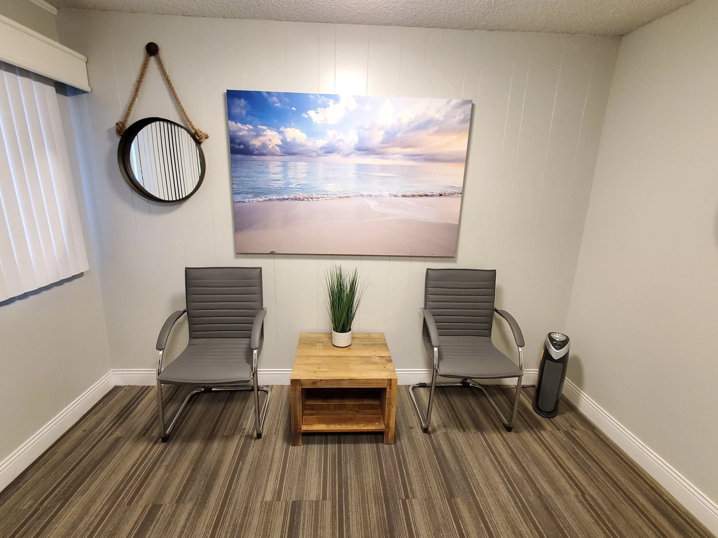 hemet waiting room 3.jpg