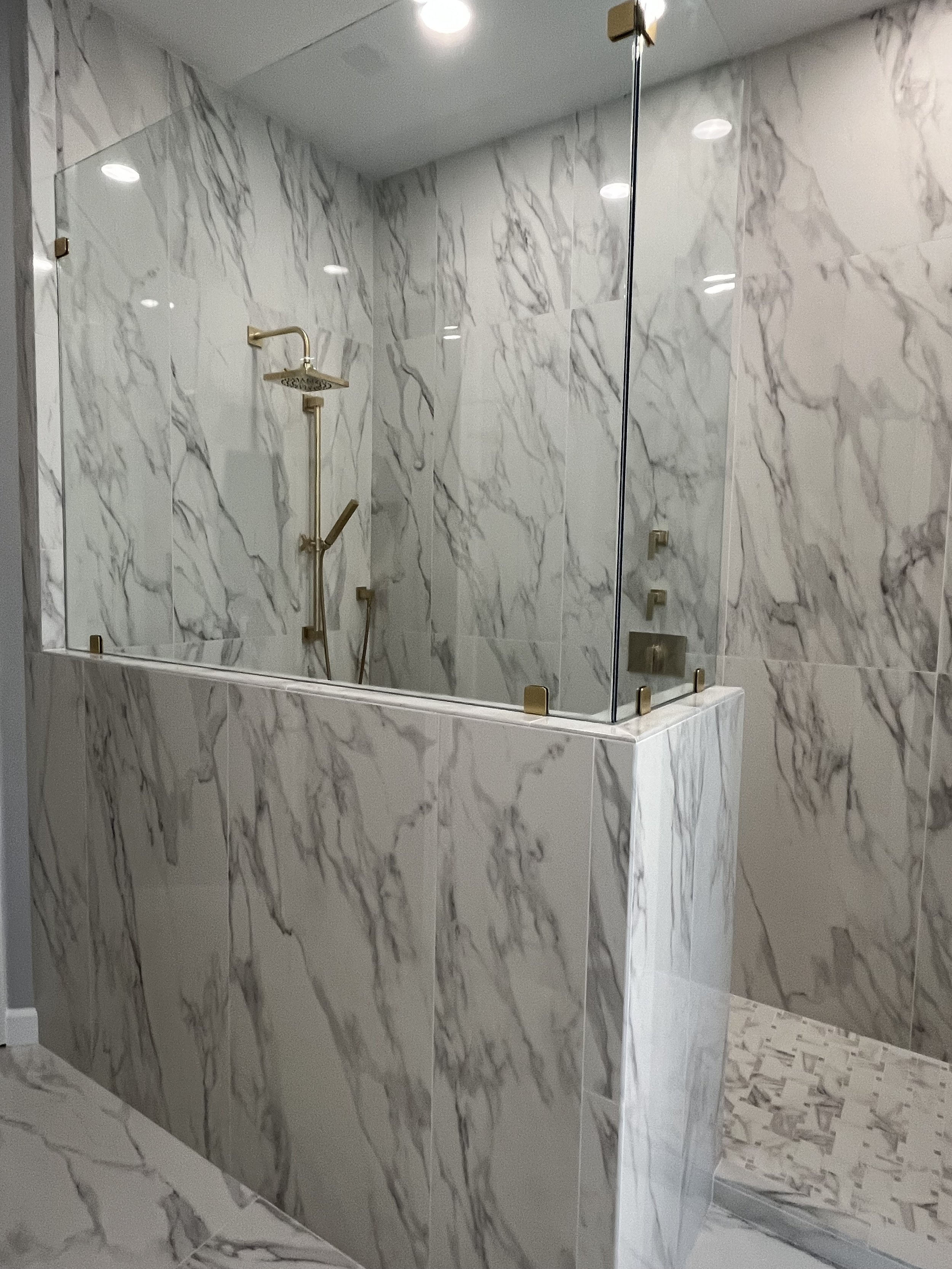 Project: Dugas Primary Bathroom/
Contractor: Jeff Ballard
