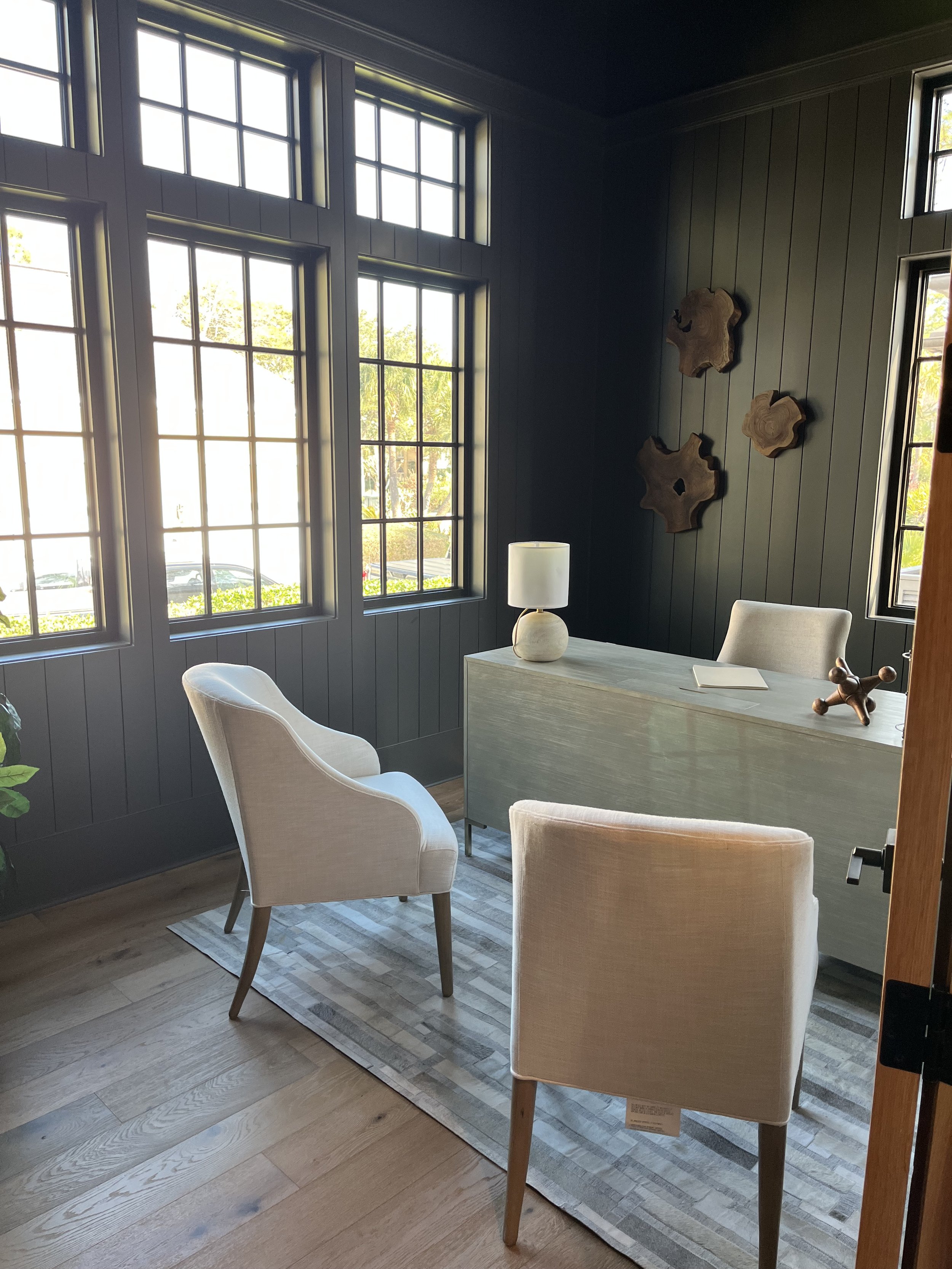 Project: Harrogate Spec House/
Builder: Hagood Homes of the Lowcountry/
Staging: Southern Oaks