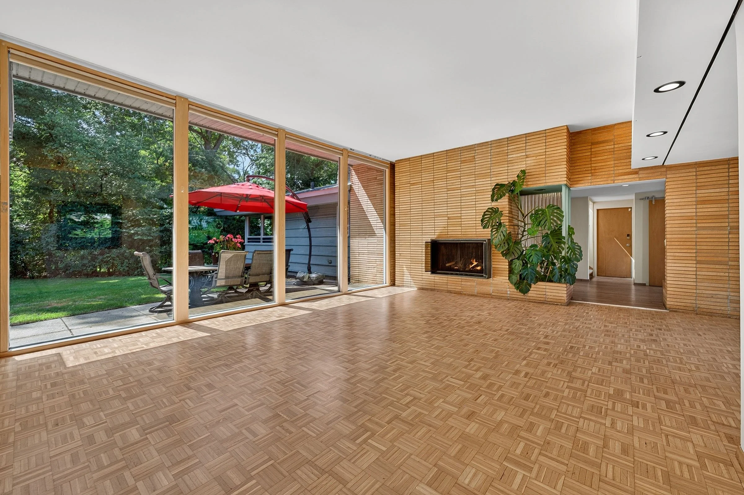fox point wisconsin real estate photography - mid-century modern home