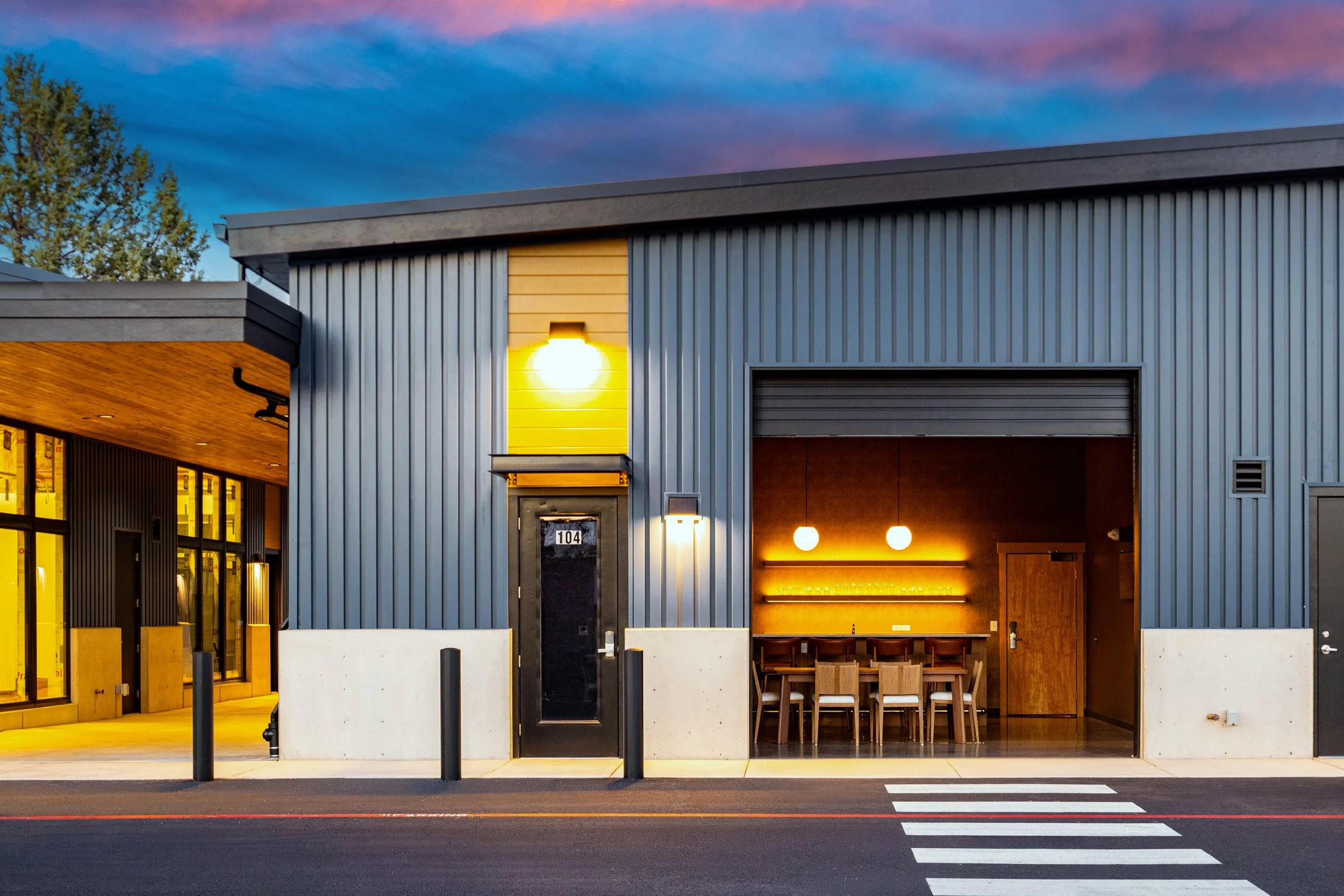 commercial spaces for lease sisters oregon