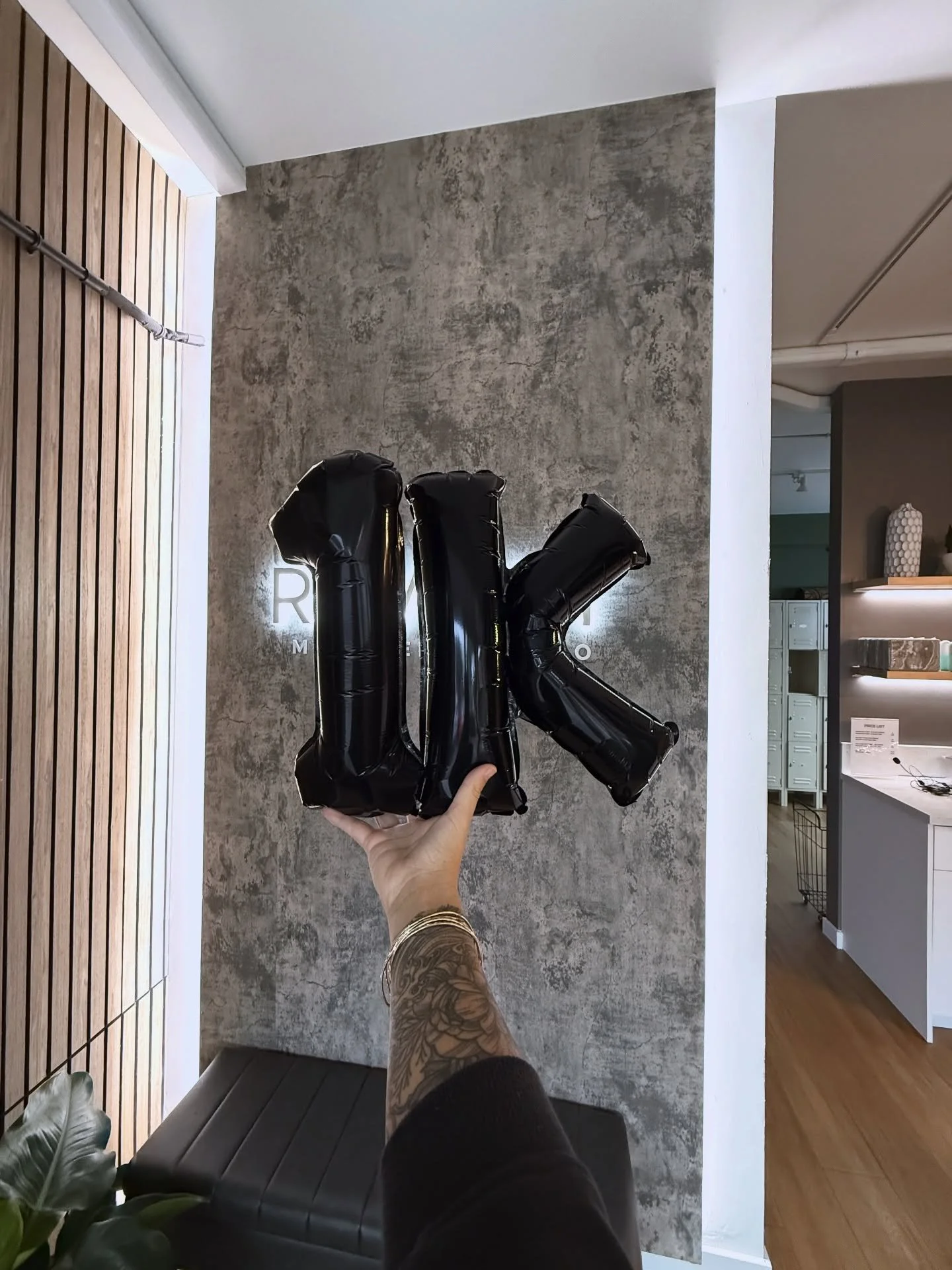 8 weeks. 1K of you. Wild. 
Love you, mean it. 🫶🏽