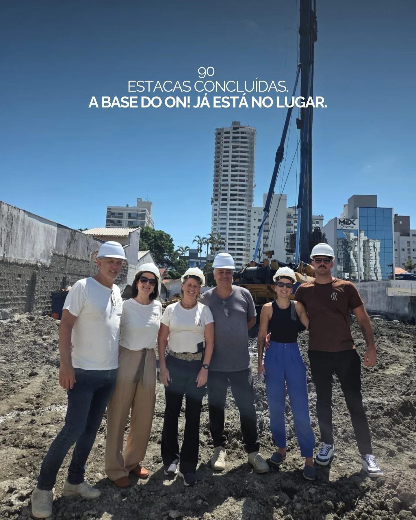 A constru&ccedil;&atilde;o de um empreendimento come&ccedil;a muito antes de aparecer na paisagem.

Ela come&ccedil;a no solo.
Na t&eacute;cnica.
Na precis&atilde;o.

Concluir essa etapa significa garantir que tudo o que vir&aacute; depois esteja sus