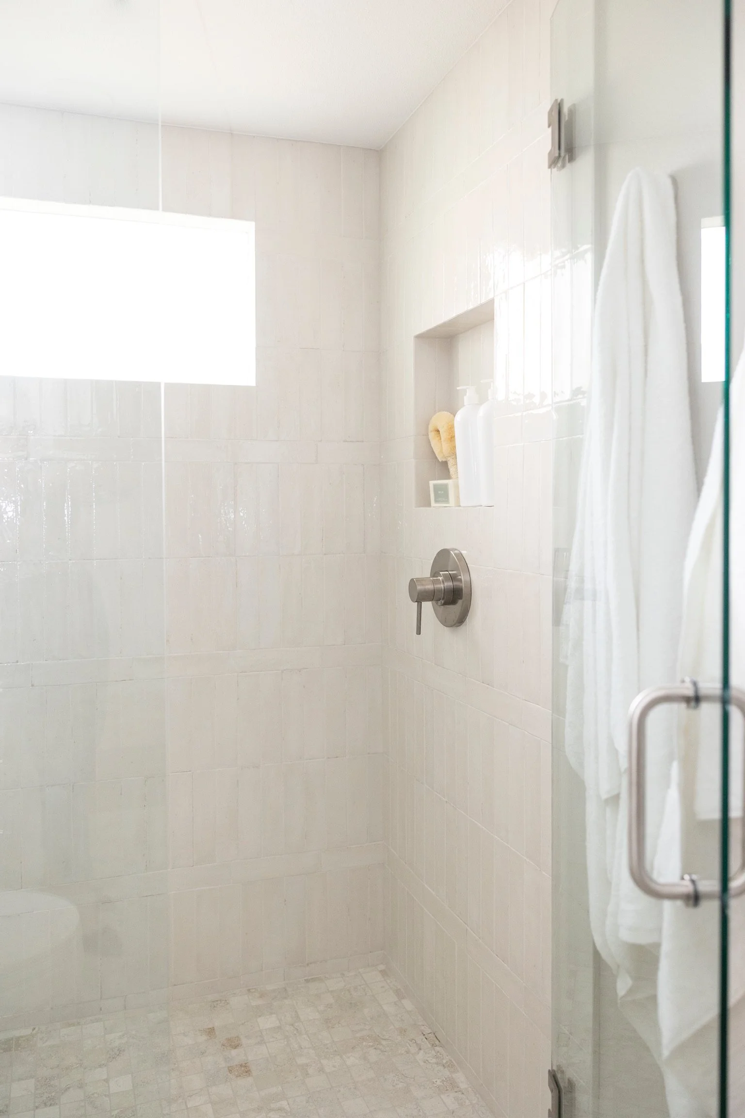 Young Kitchen Image 11