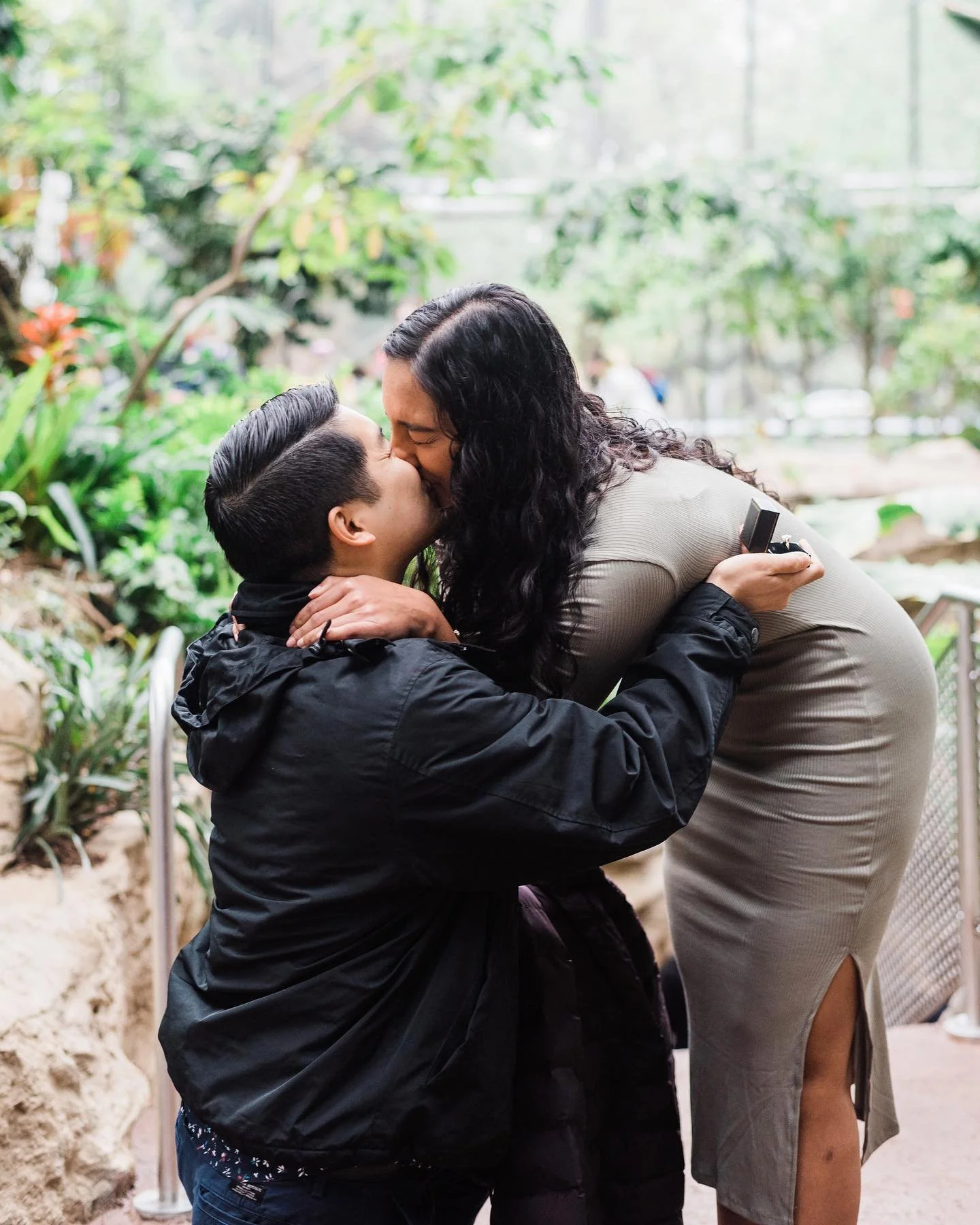 Slacking on posting as usual (only 3 months late this time!!) but I couldn&rsquo;t miss out on sharing this sweet proposal for these two doctors at the butterfly atrium 🦋 Was definitely sweating the last minute change of plans due to the rainy weath
